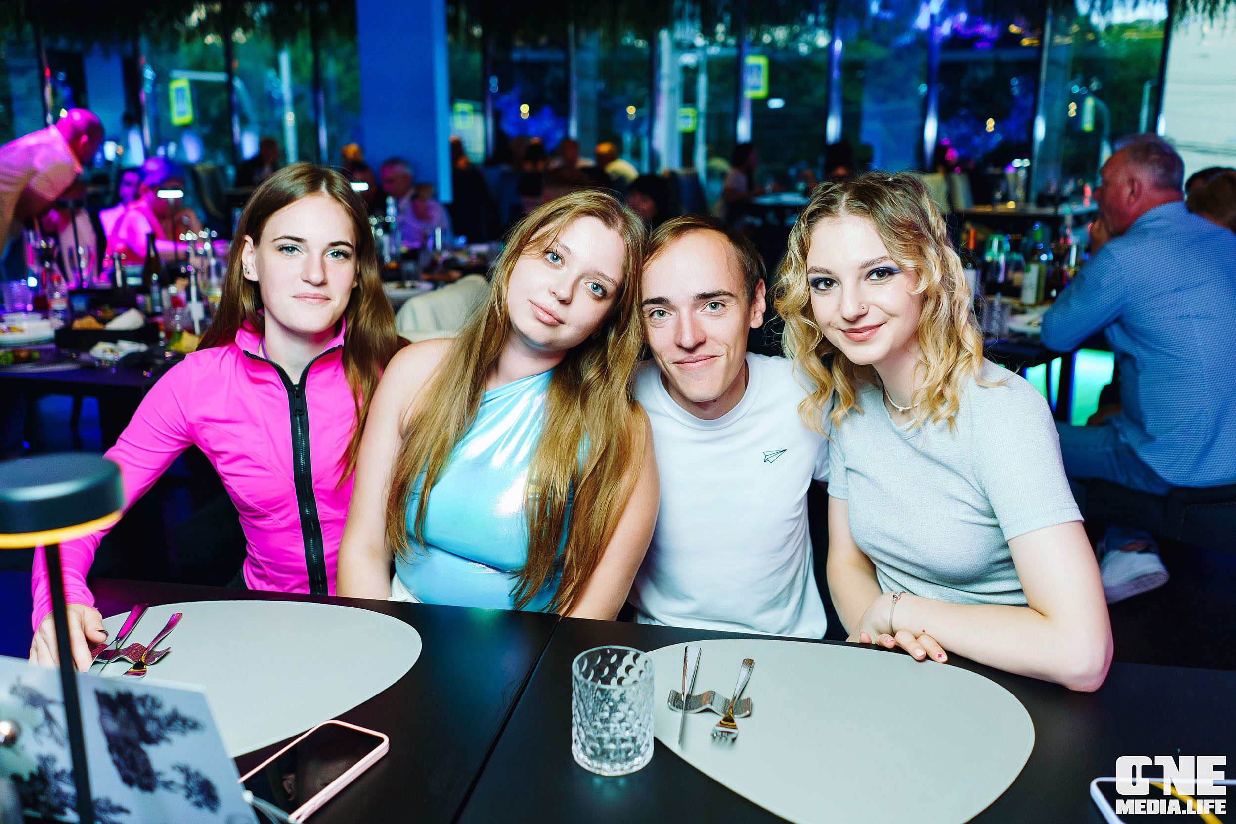 Фоторепортаж с вечеринки в ресторане Океан. One Media Life: фоторепортажи, фотоотчеты с мероприятий и заведений