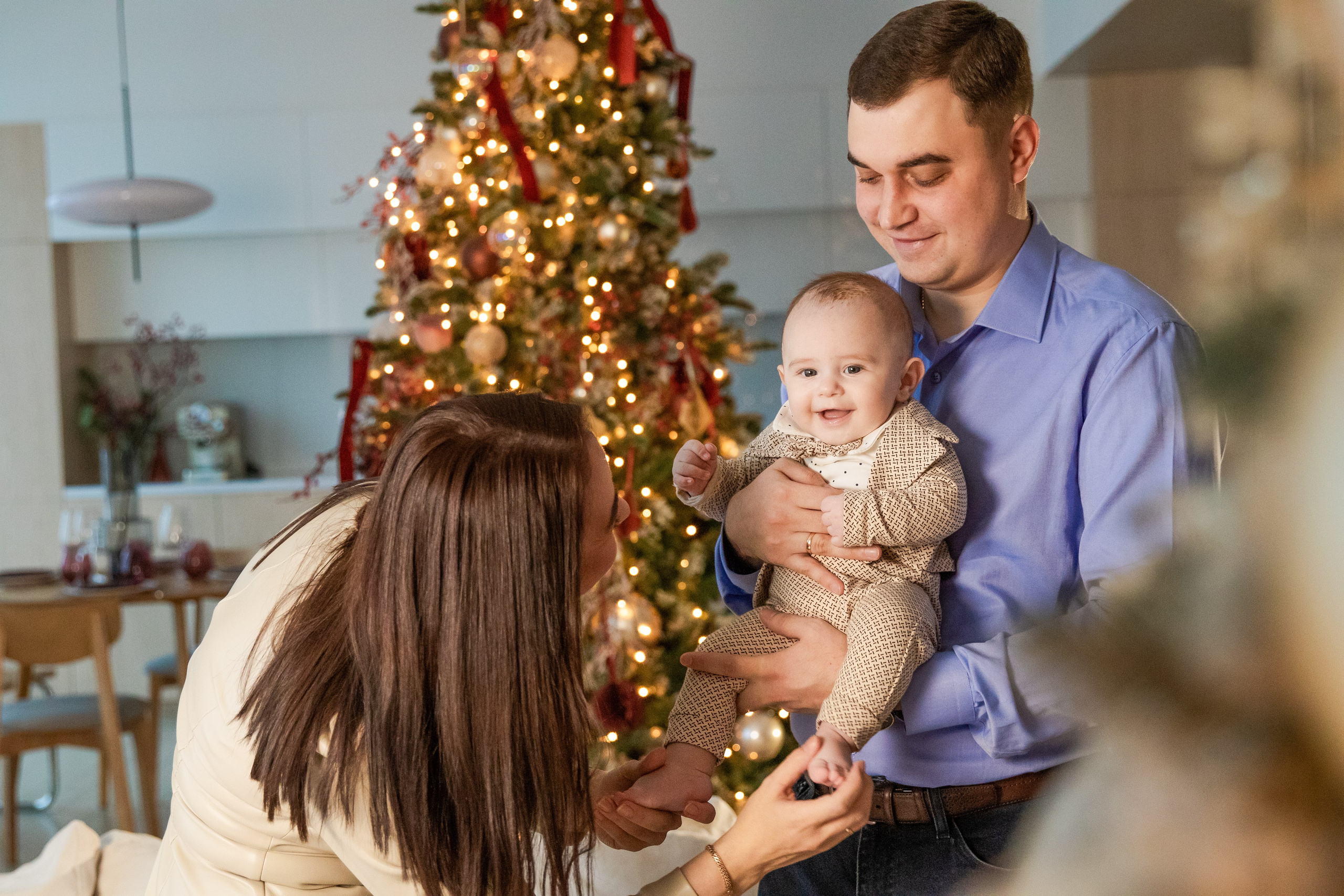 Съёмка в студии с новогодним декором. Фотограф Анна Невская