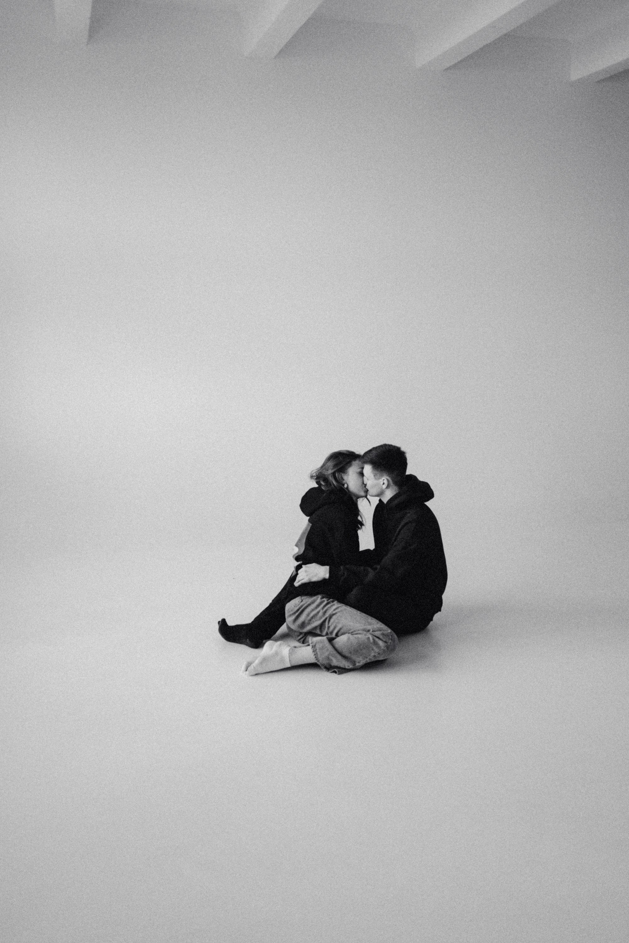 Съёмка пары в фотостудии Name. Фотограф Настя Галингер Краснодар