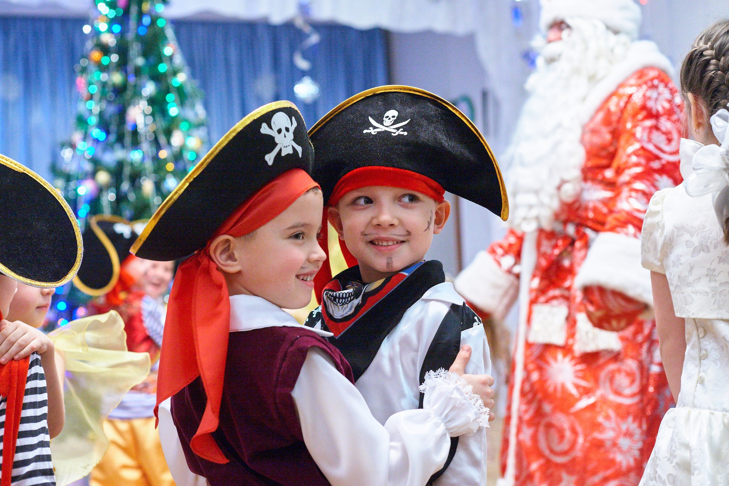 Новогодний утренник. Выпускной альбом Новосибирск