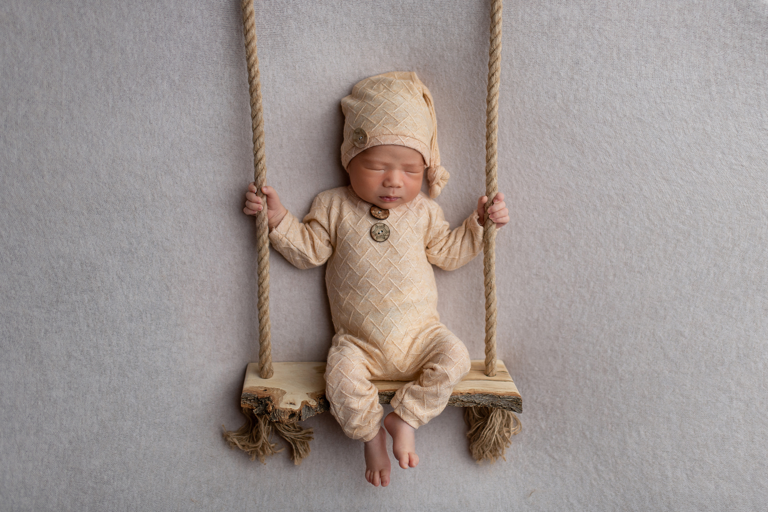 NEWBORN. Творческая команда Ульяшевы, свадебная и семейная фотография. Кахахста