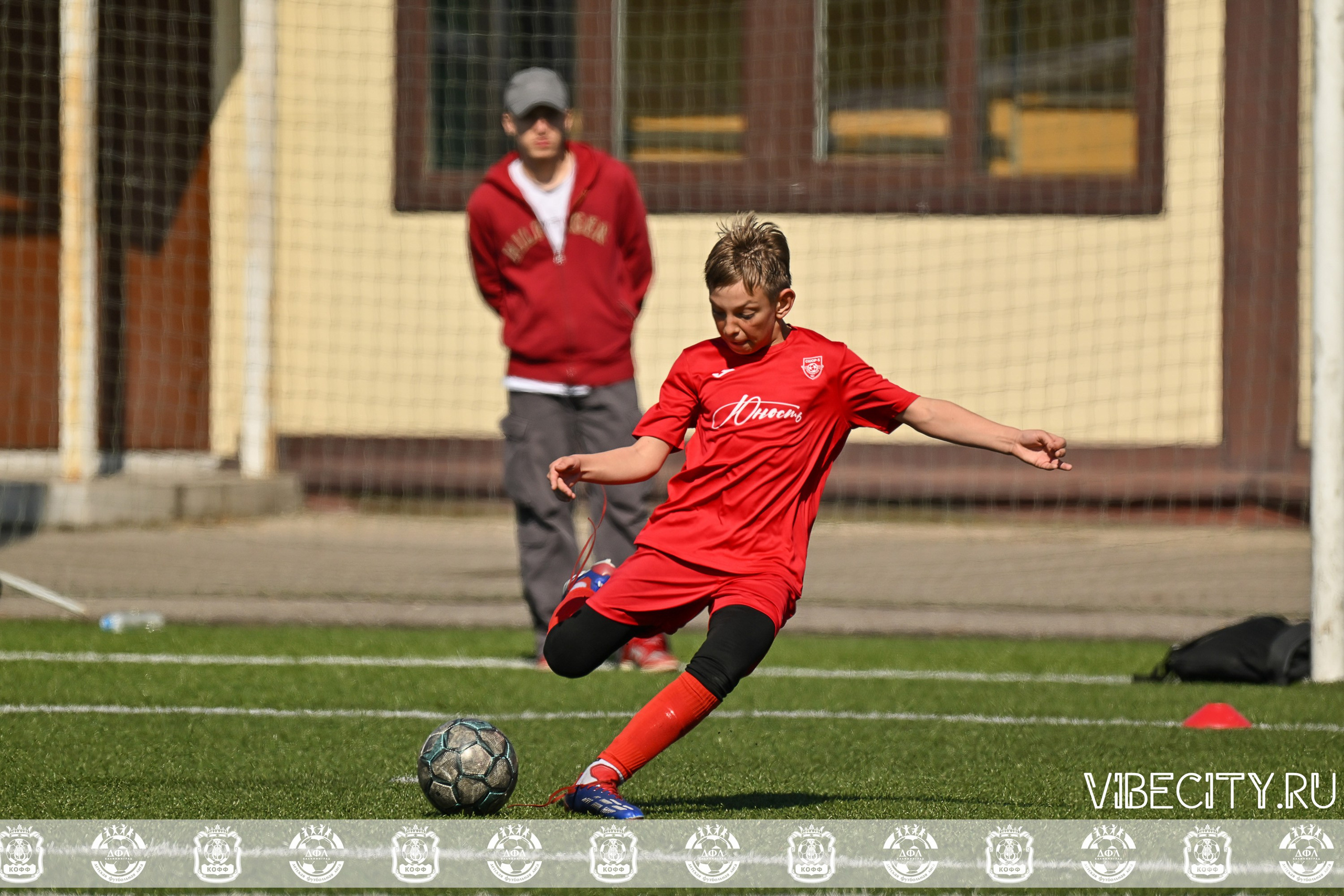 XIX Всероссийского футбольного турнира Локобол 2025 РЖД. VIBECITY.RU Вайб Сити Ру Фоторепортажи Фотоотчеты Калининград