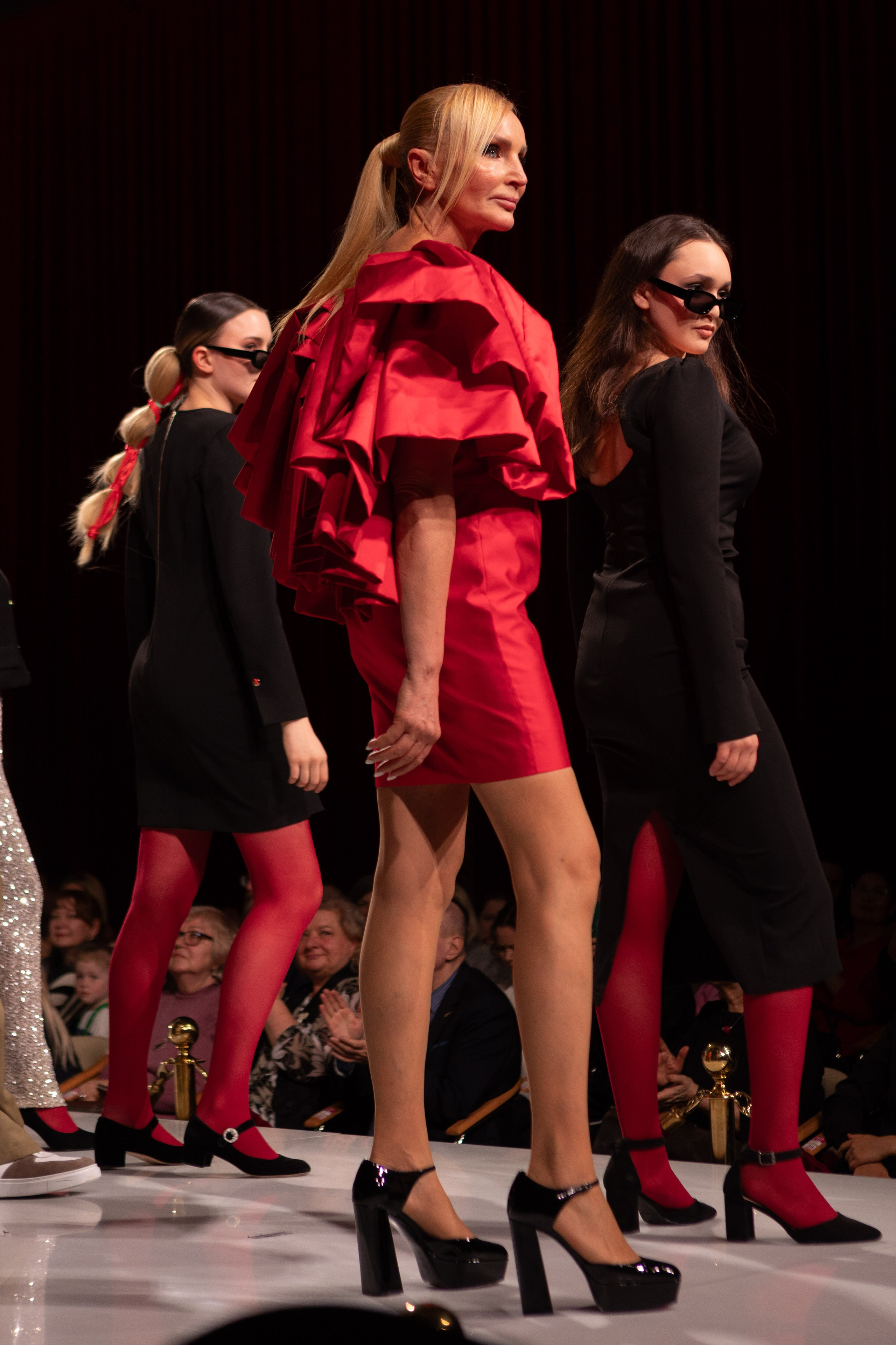 Estet fashion week весна 2024. Торговая сеть Кенгуру.