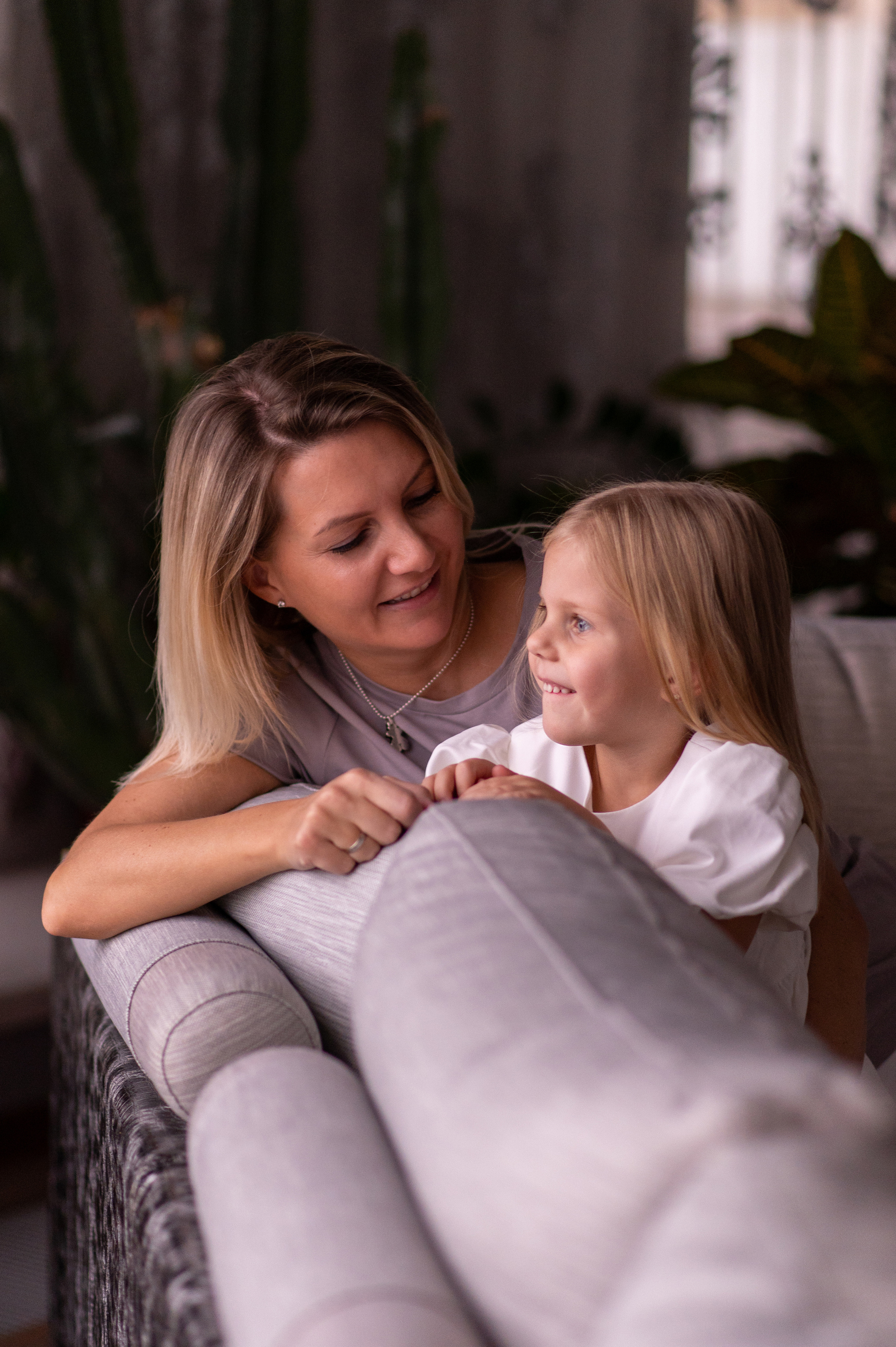 Домашняя съёмка: серия фотографий. Семейный и детский фотограф в Москве Анна Оськина