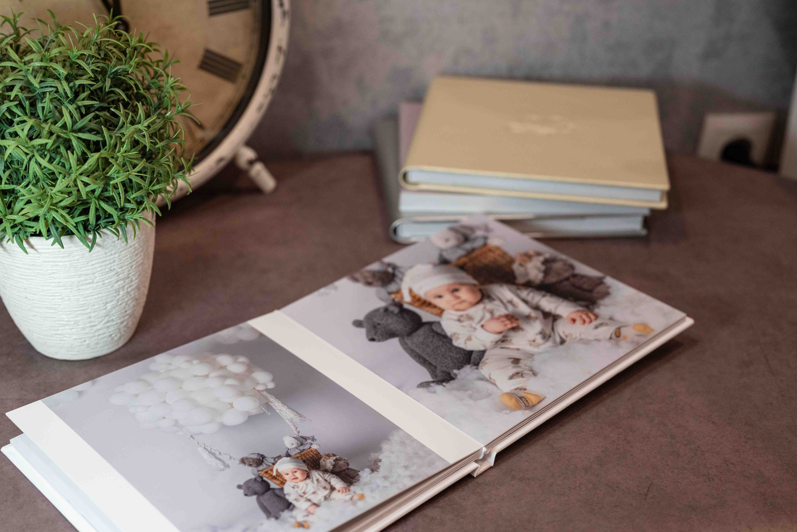 Фотокниги. Фотограф новорожденных в Норильске Виктория Шагалиева