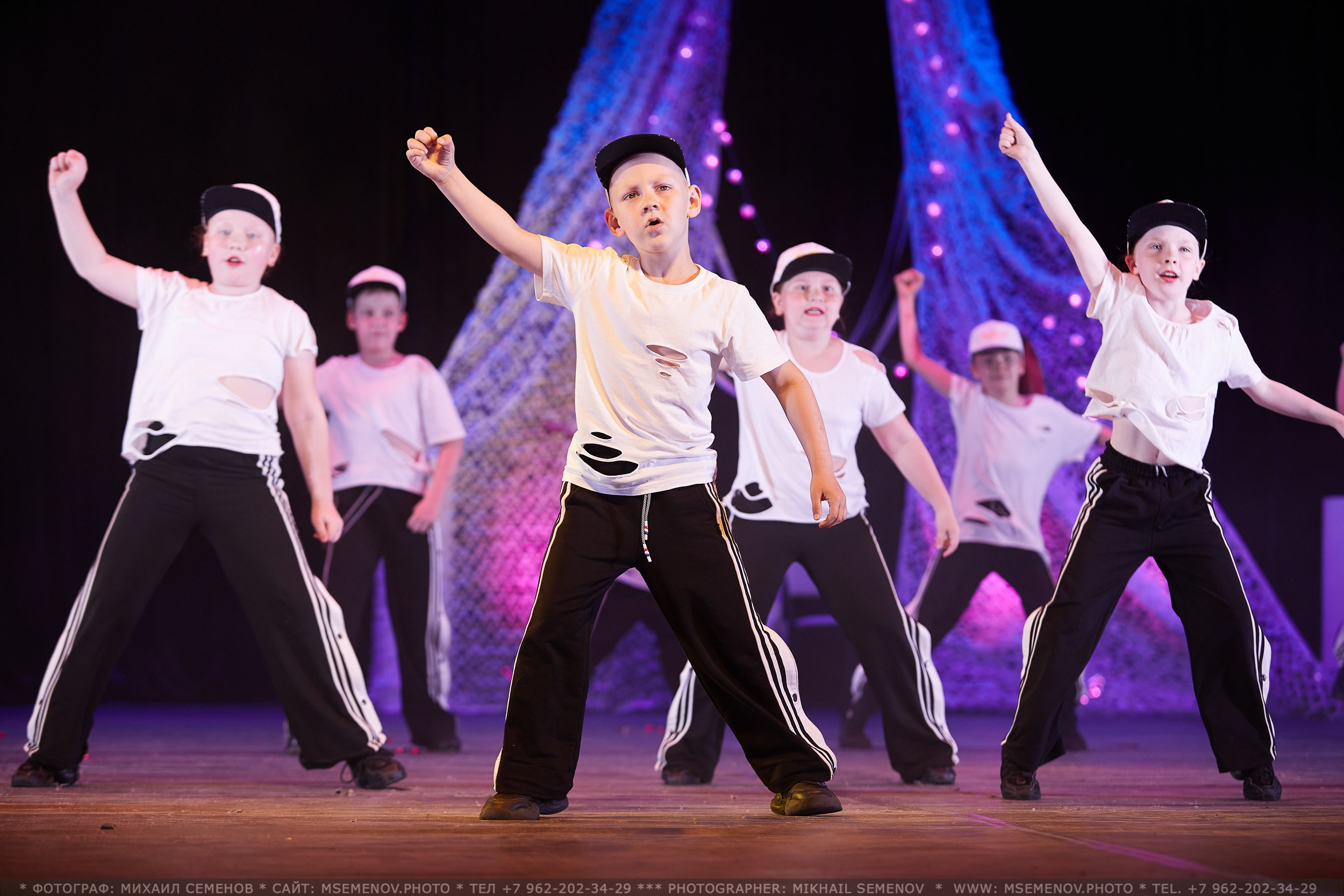 АНОНС фоторепортажа «Танцуй вопреки…» Танцевальный клуб «Априори». Фотограф, фотопроекты Михаила Семенова в Ярославле. Фотошкола