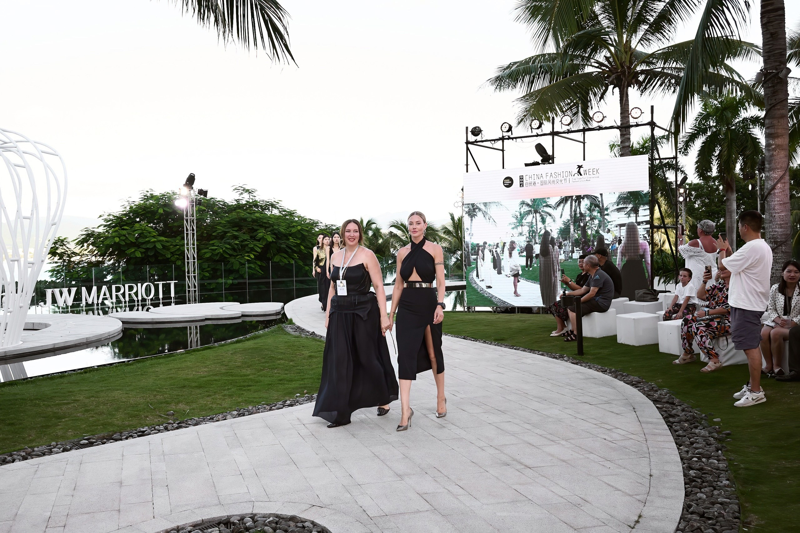 T.Efremova & IRRA. China Fashion Week. 2024. Дима Бабушкин. Фотограф. Подиум. Репортаж. Творчество. Дорого