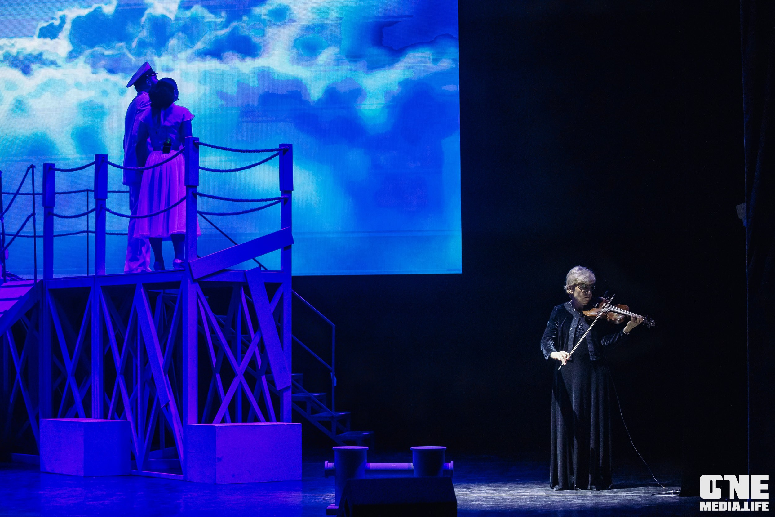 Фоторепортаж из Янтарь Холла. One Media Life: фоторепортажи, фотоотчеты с мероприятий и заведений