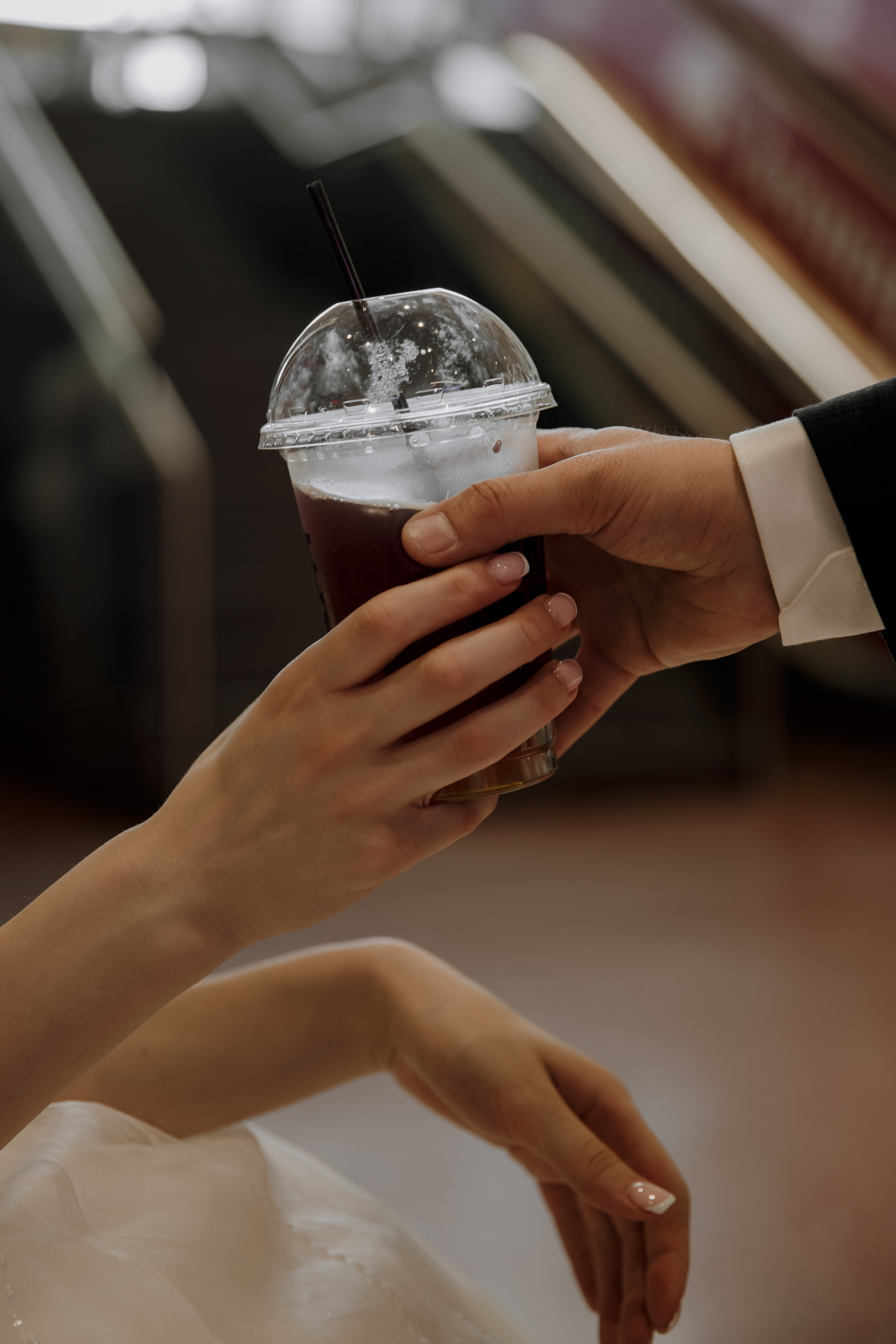 Свадебный видеооператор Владимир Таирян. Портретный и свадебный фотограф Алла Карени Москва