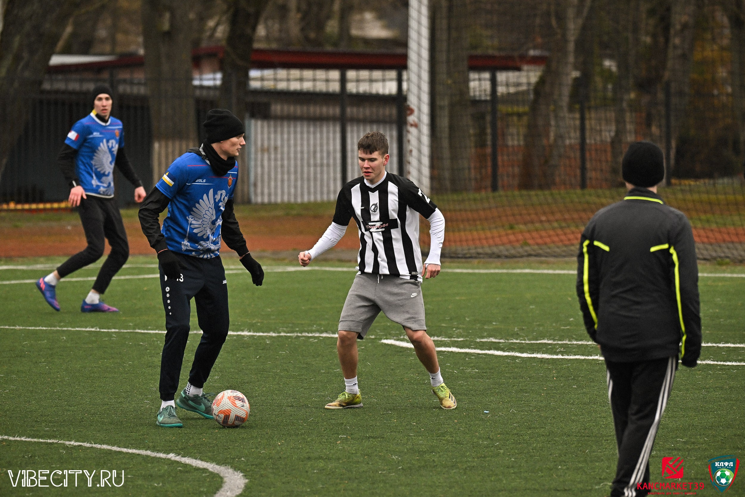 XX ЧЕМПИОНАТ КАЛИНИНГРАДСКОЙ ЛФЛ КАНЦМАРКЕТ39 сезона 2024–2025 гг. VIBECITY.RU Вайб Сити Ру Фоторепортажи Фотоотчеты Калининград