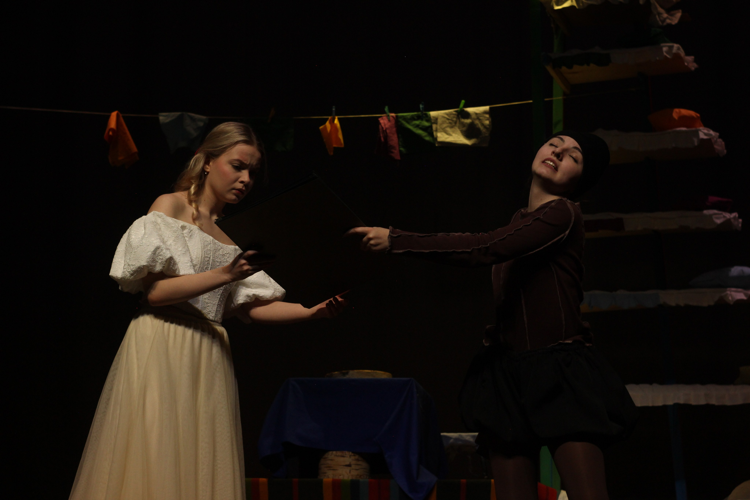 БЕЛОСНЕЖКА И СЕМЬ ГНОМОВ студенческого театра 5 БУКВ. Фотокрыжовник. Снимаем, дружим, путешествуем