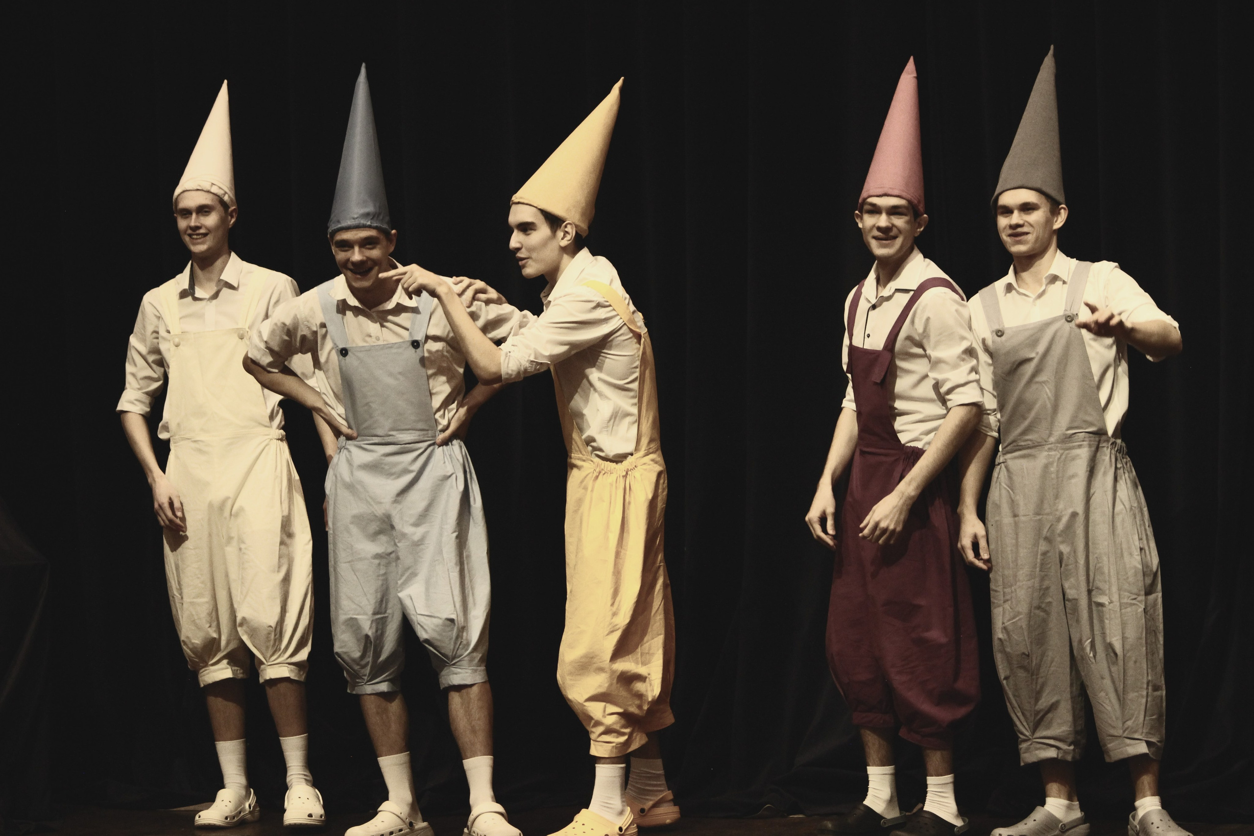 БЕЛОСНЕЖКА И СЕМЬ ГНОМОВ студенческого театра 5 БУКВ. Фотокрыжовник. Снимаем, дружим, путешествуем