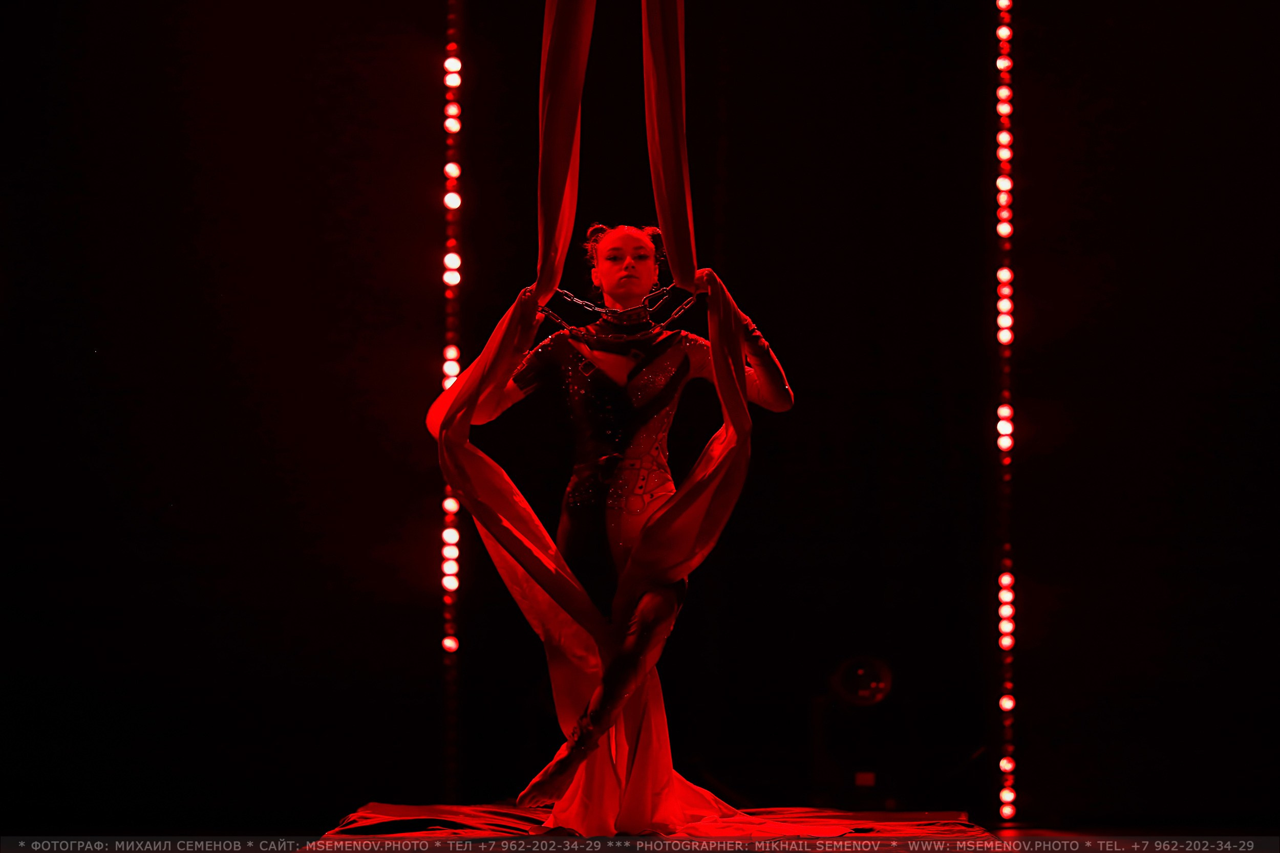 Анонс фоторепортажа с Концерта Грация. POLE DANCE. Photographer for business Mikhail Semenov. Aqua photo studio, photo school