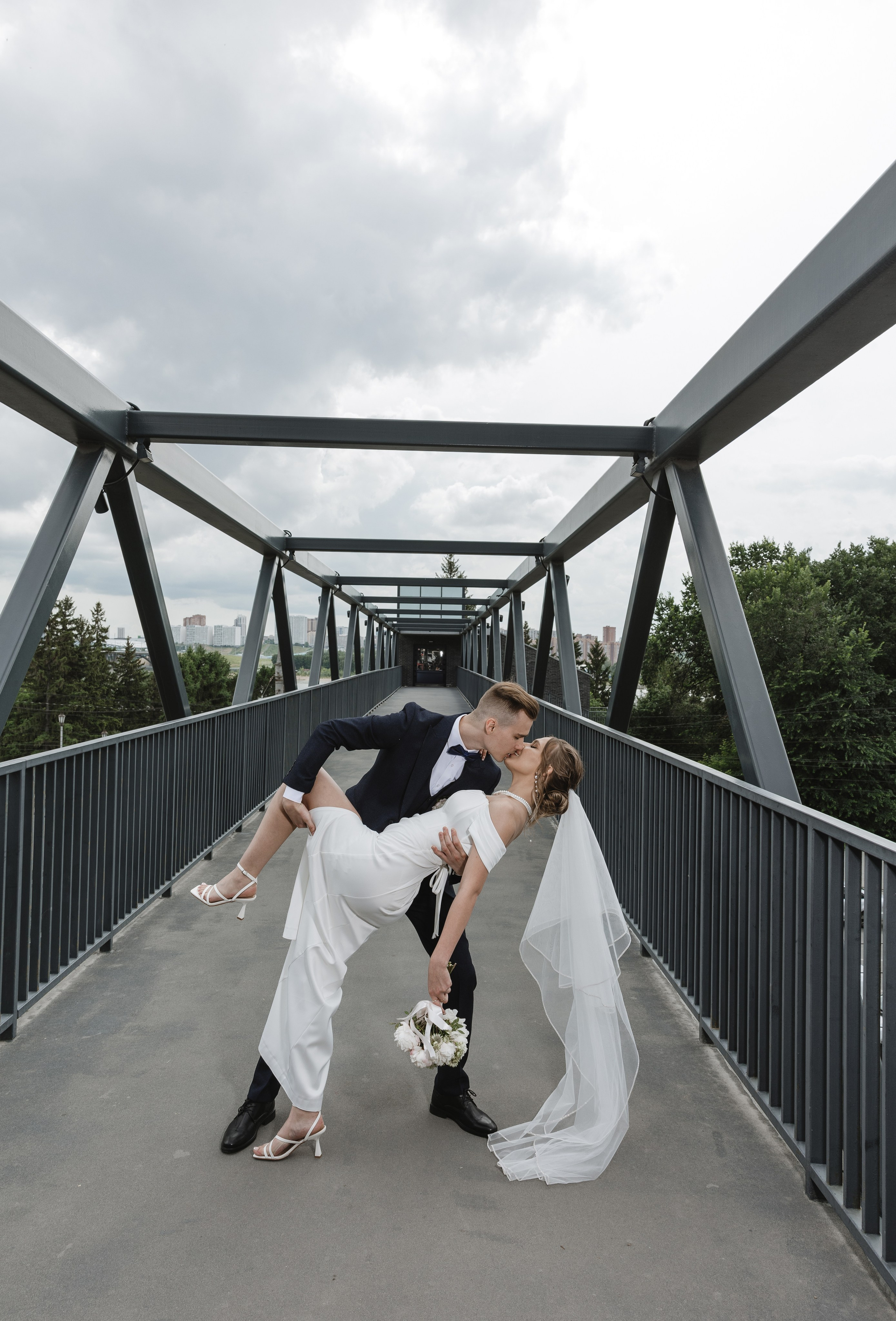 Свадебные фотограф и видеограф в Новосибирске — БОС