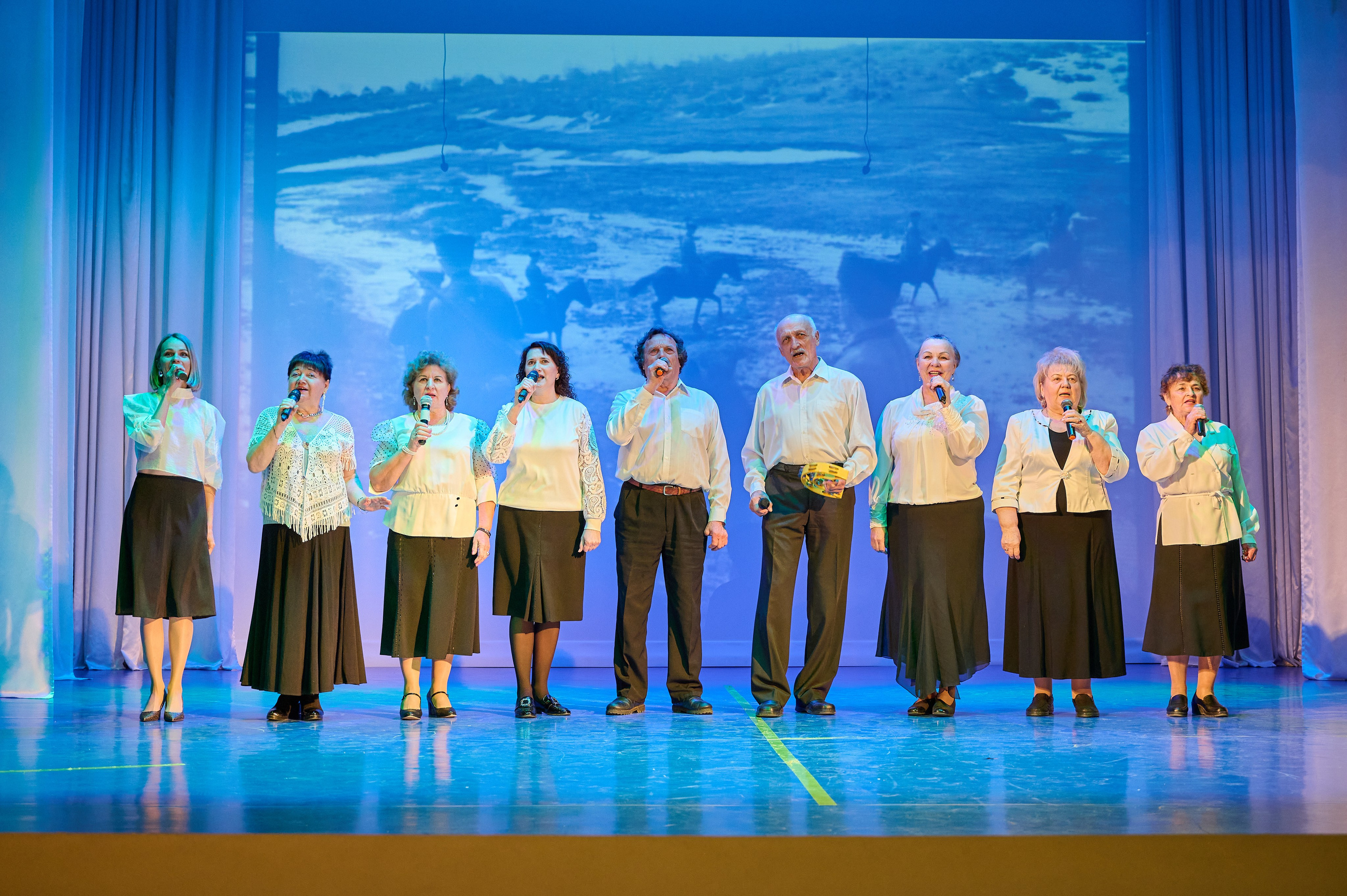 23 февраля Марьина роща. Жизнь курорта Кабардинка в фотографиях