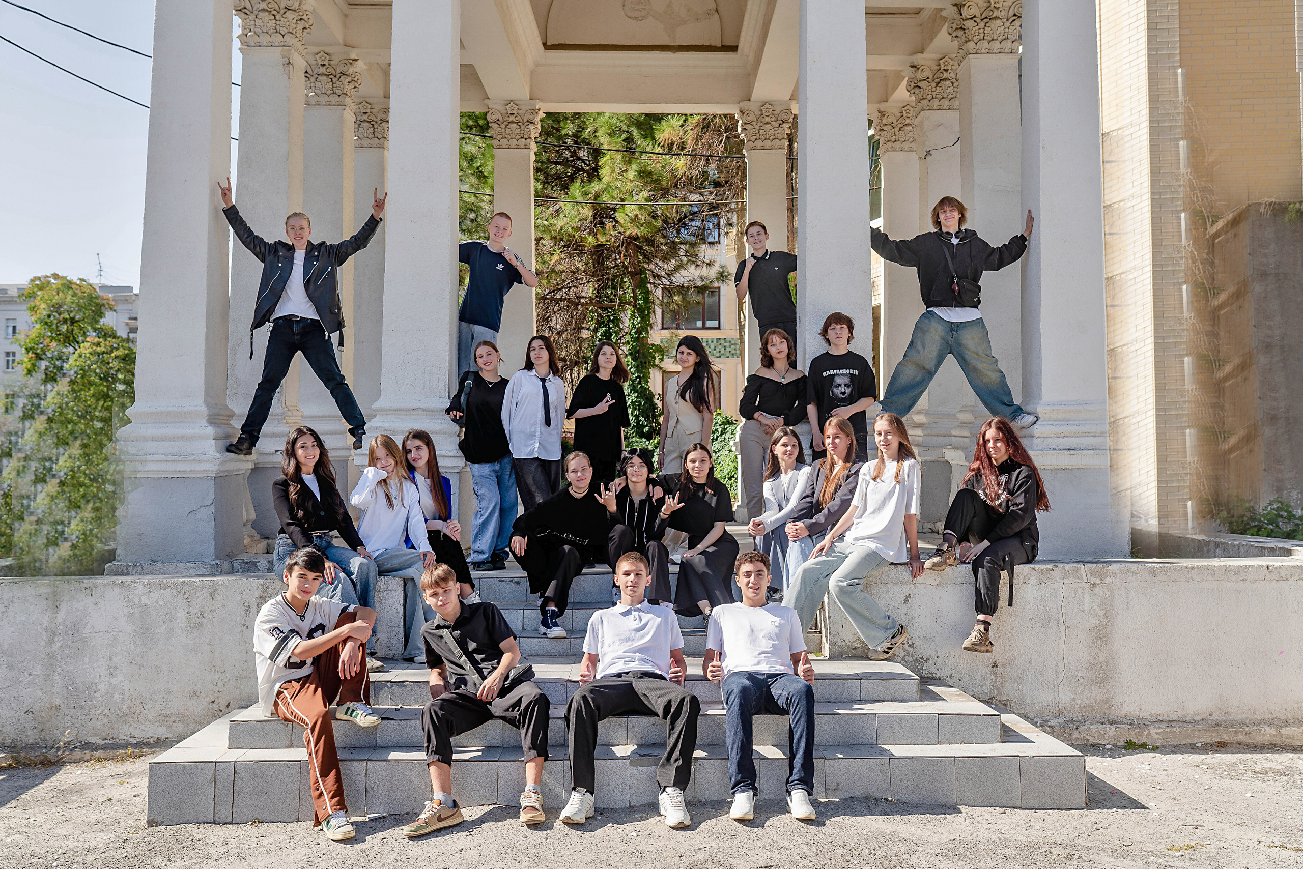 Выпускные (школьные) альбомы (книги) в Ростове-на-Дону. Современные Выпускные Альбомы в Ростове-на-Дону