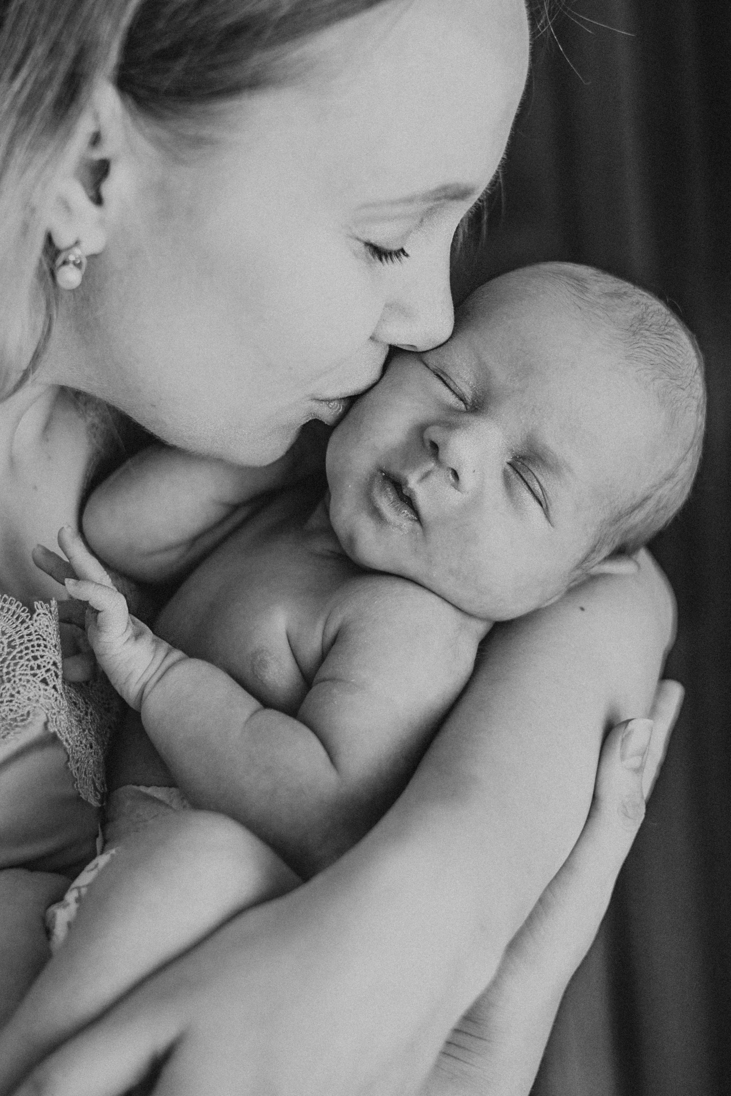 Первые дни дома. Фотограф Newborn, семейный фотограф во Владивостоке Ольга Казакова
