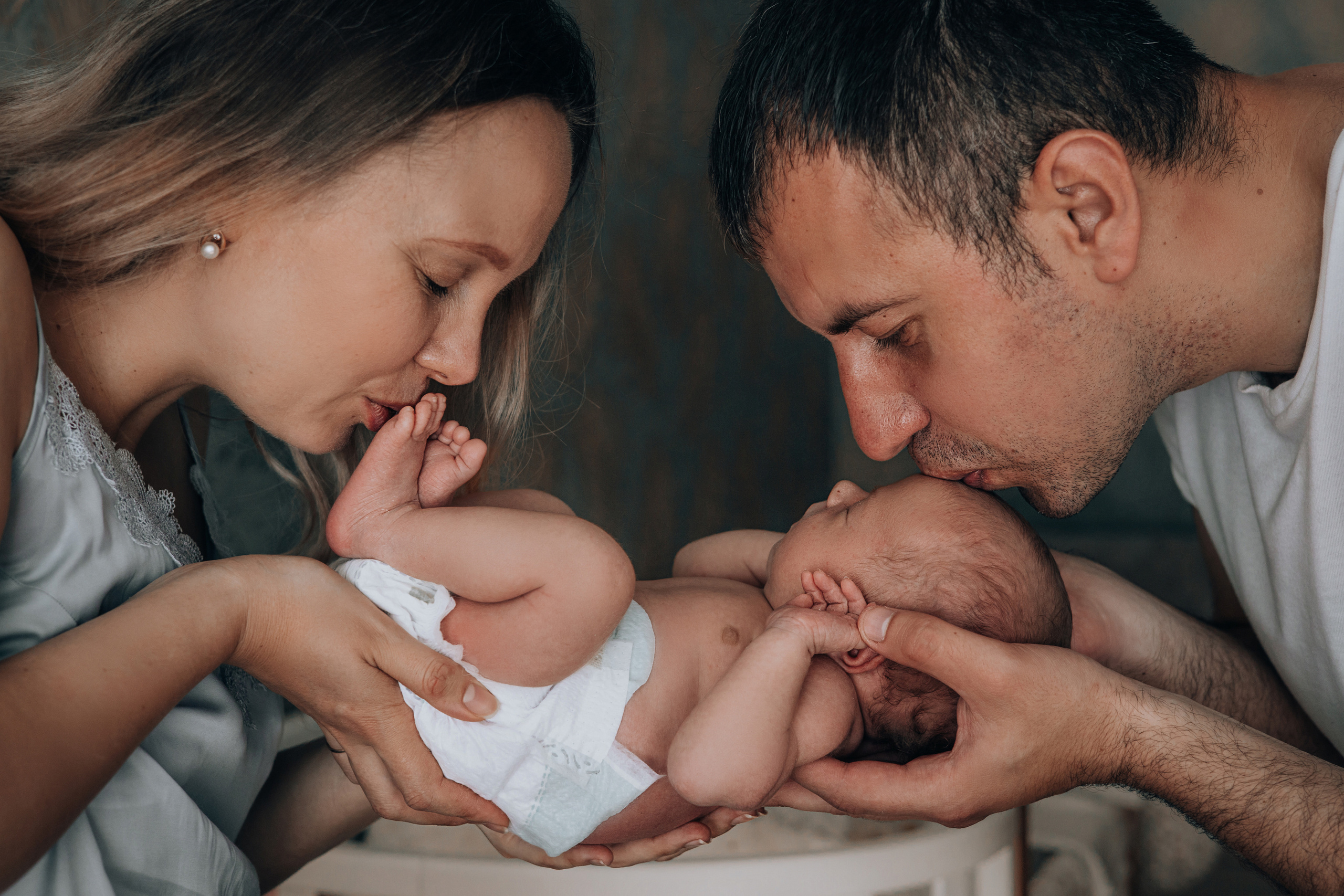 Первые дни дома. Фотограф Newborn, семейный фотограф во Владивостоке Ольга Казакова