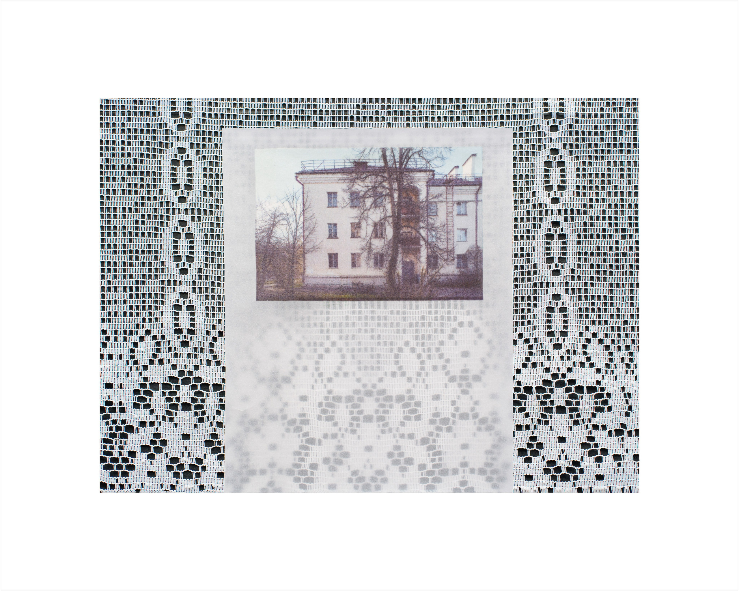 Проект о старых домах. Занавешенное окно. Tatiana Mishchenko