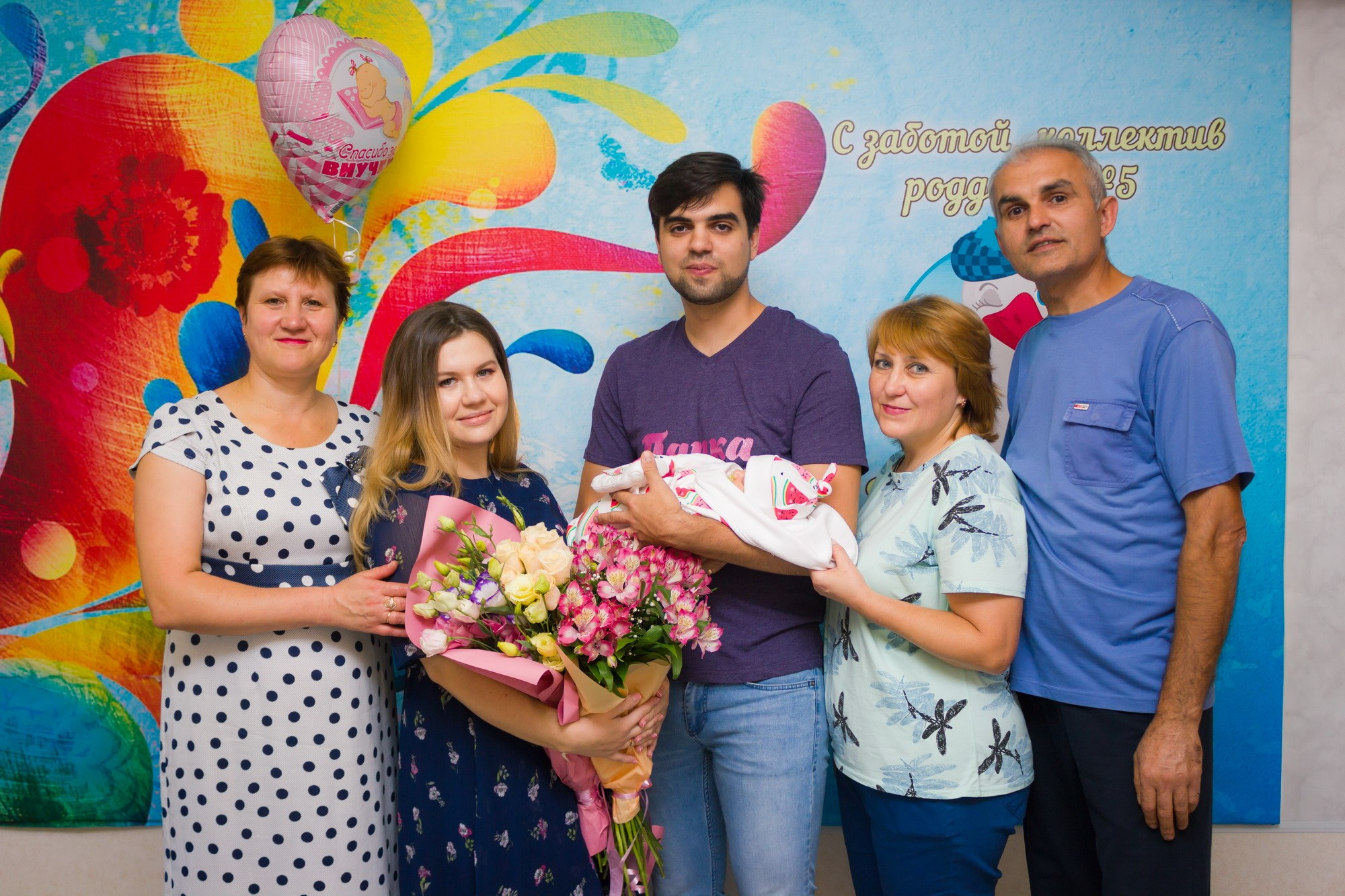 Выписка из роддома (Красный). Фотограф в Волгограде и Волжском Наталья Фирсова