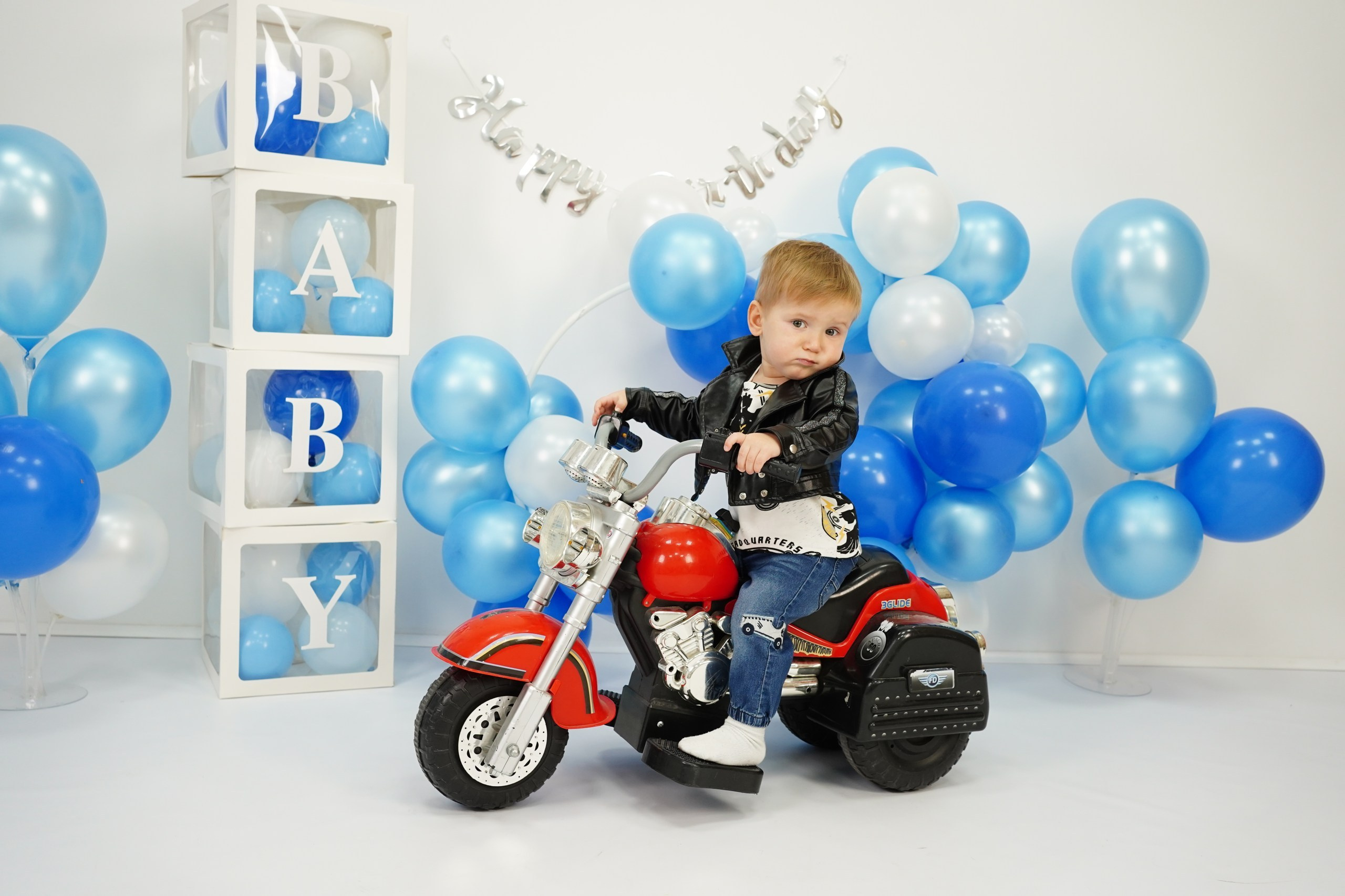 Наши Новые Фотозоны. Детская Фотостудия ГОДОВАСИКИ в Санкт-Петербурге фотосесия на годик