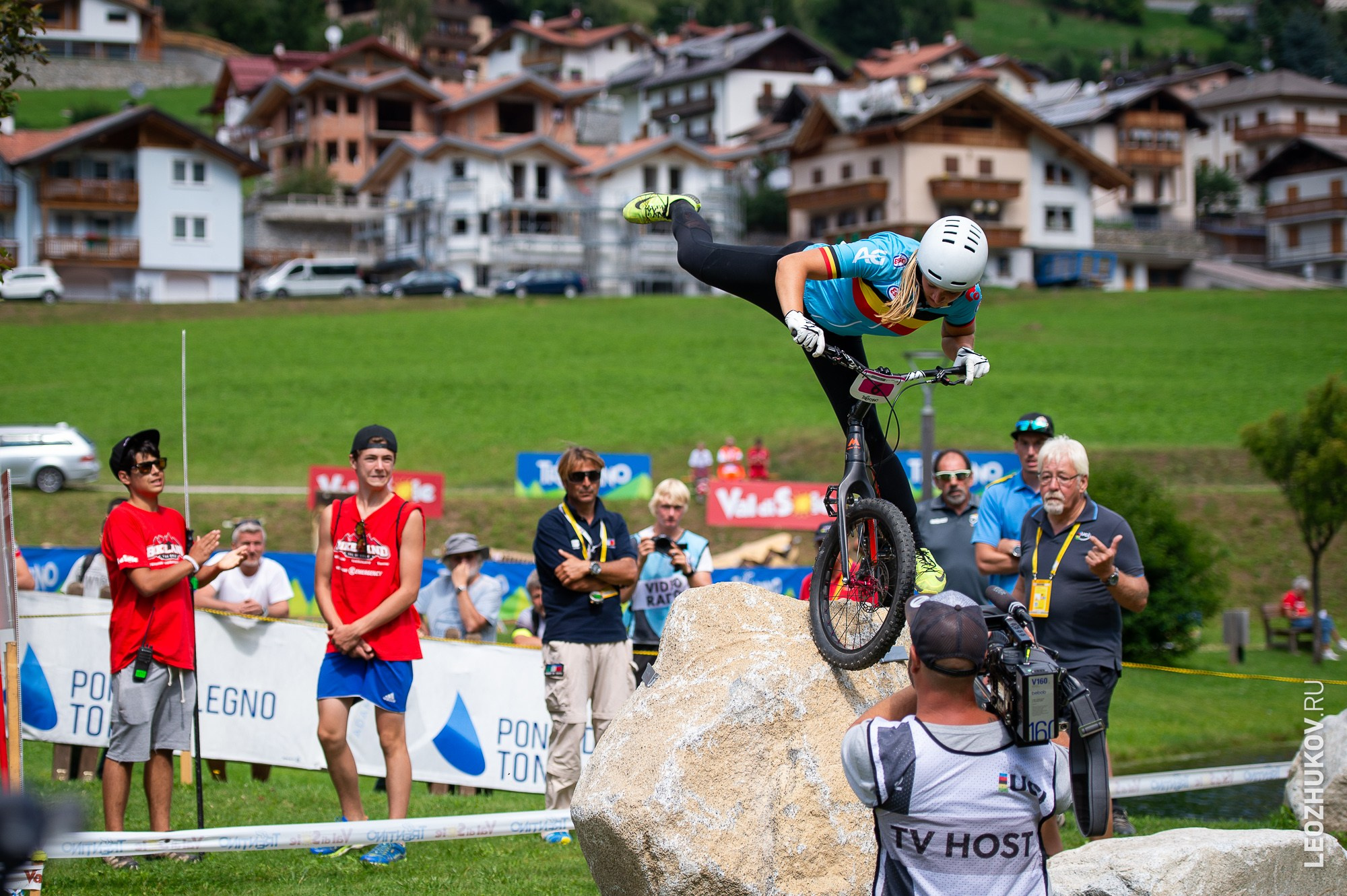 UCI Trials World Championships 2016 — finals. Sports photographer Leonid Zhukov
