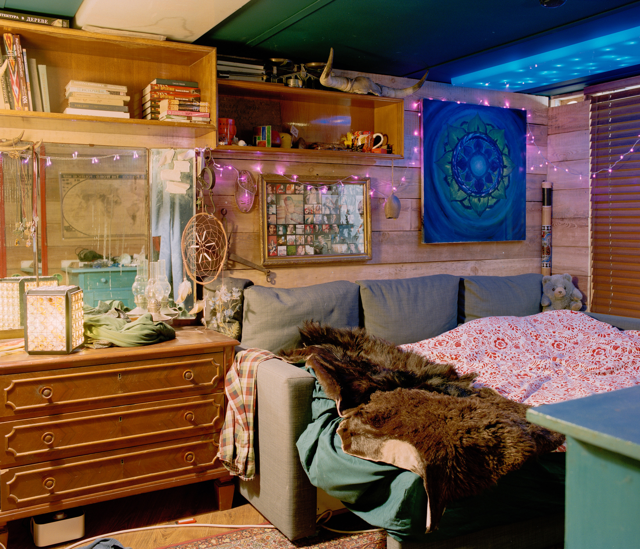 Last Days of NIIDAR. Ksenia Inverse visual artist