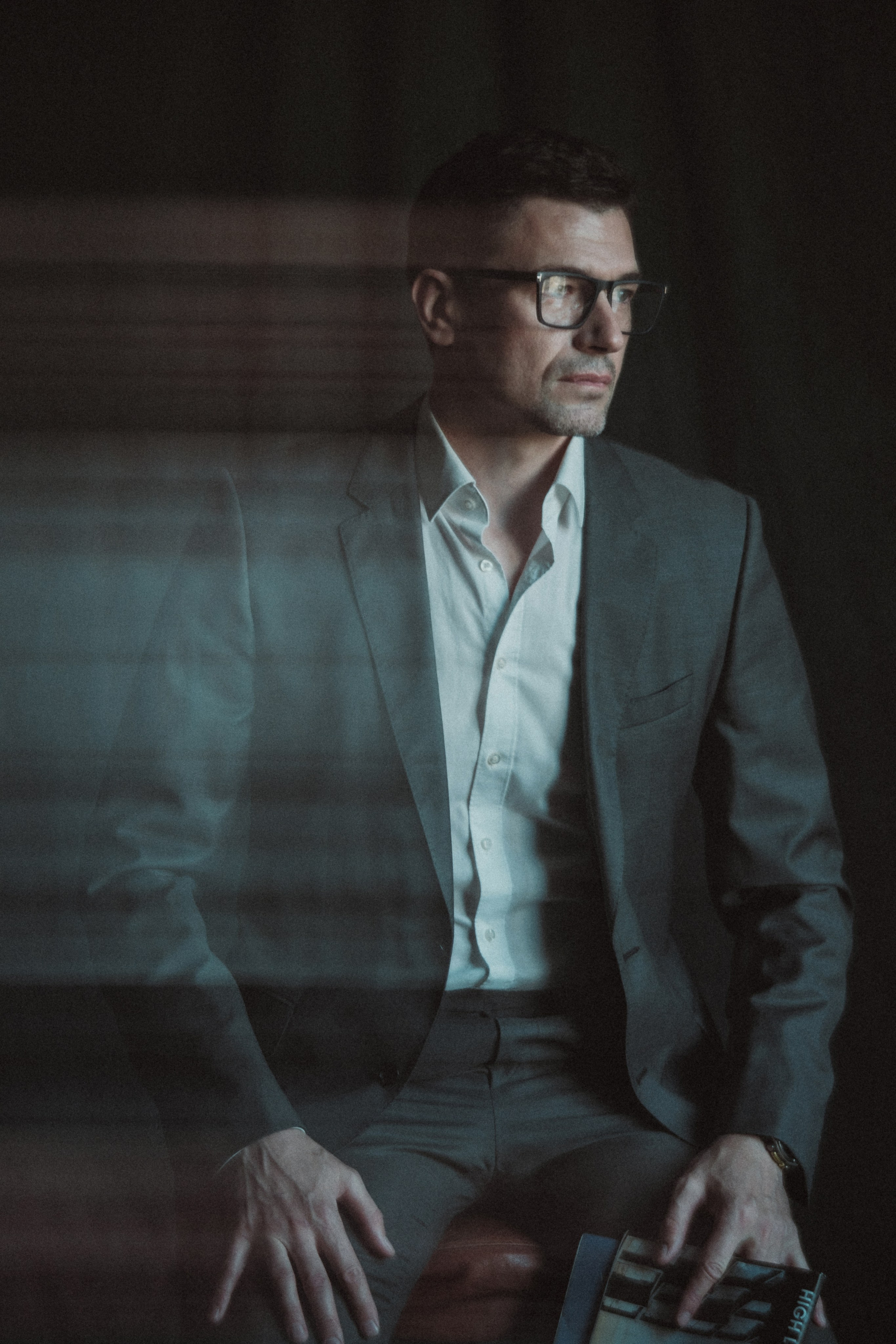 Фотограф Михаил Гуляев. Фотосессия в Новосибирске. Фотосессия в студии.