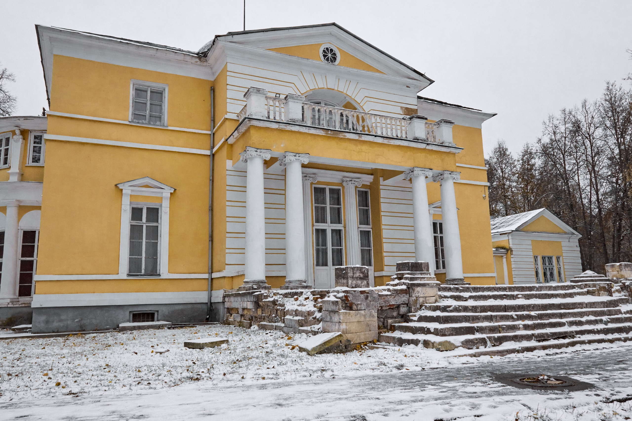 «Иду лесом». Кофе лофт в Братцево. Фотографъ Сергѣевъ. Поймать мгновеніе