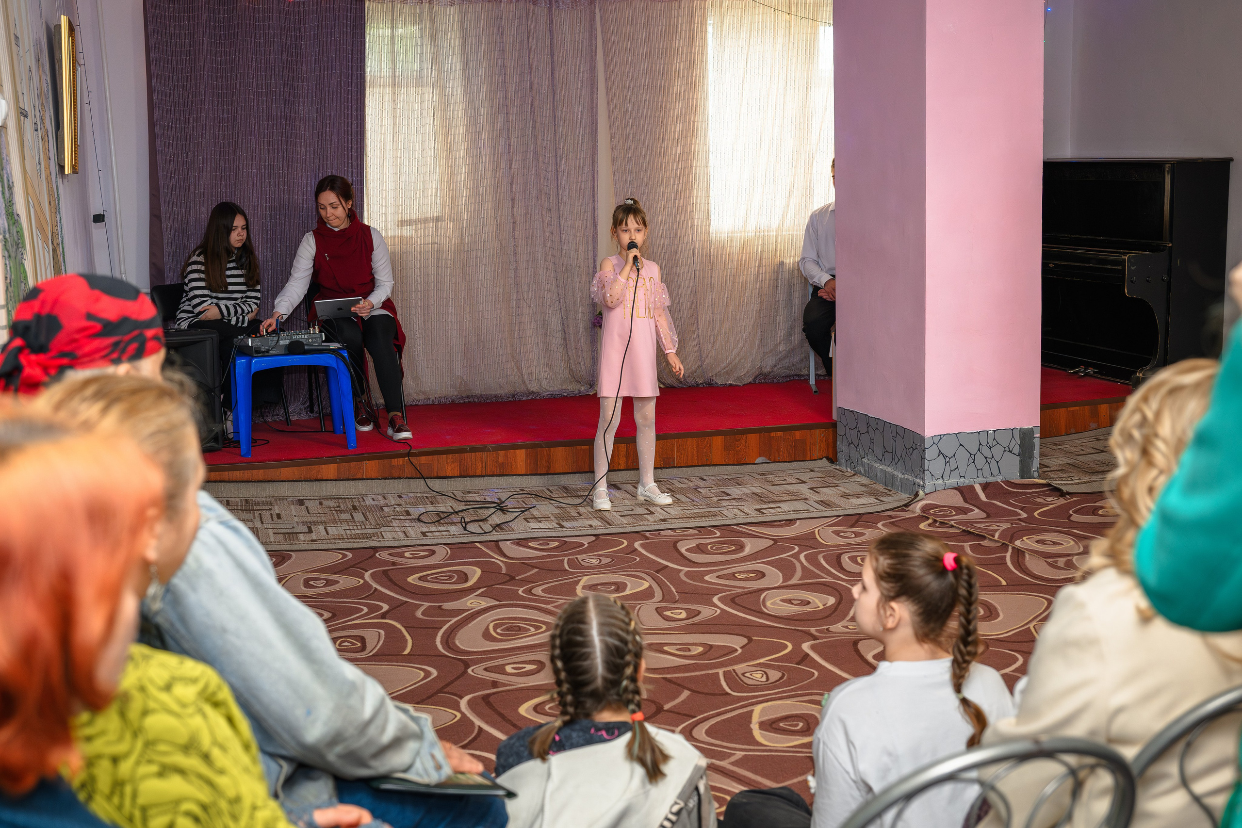 «Цветущий май». Семейный клуб «Открытый город»