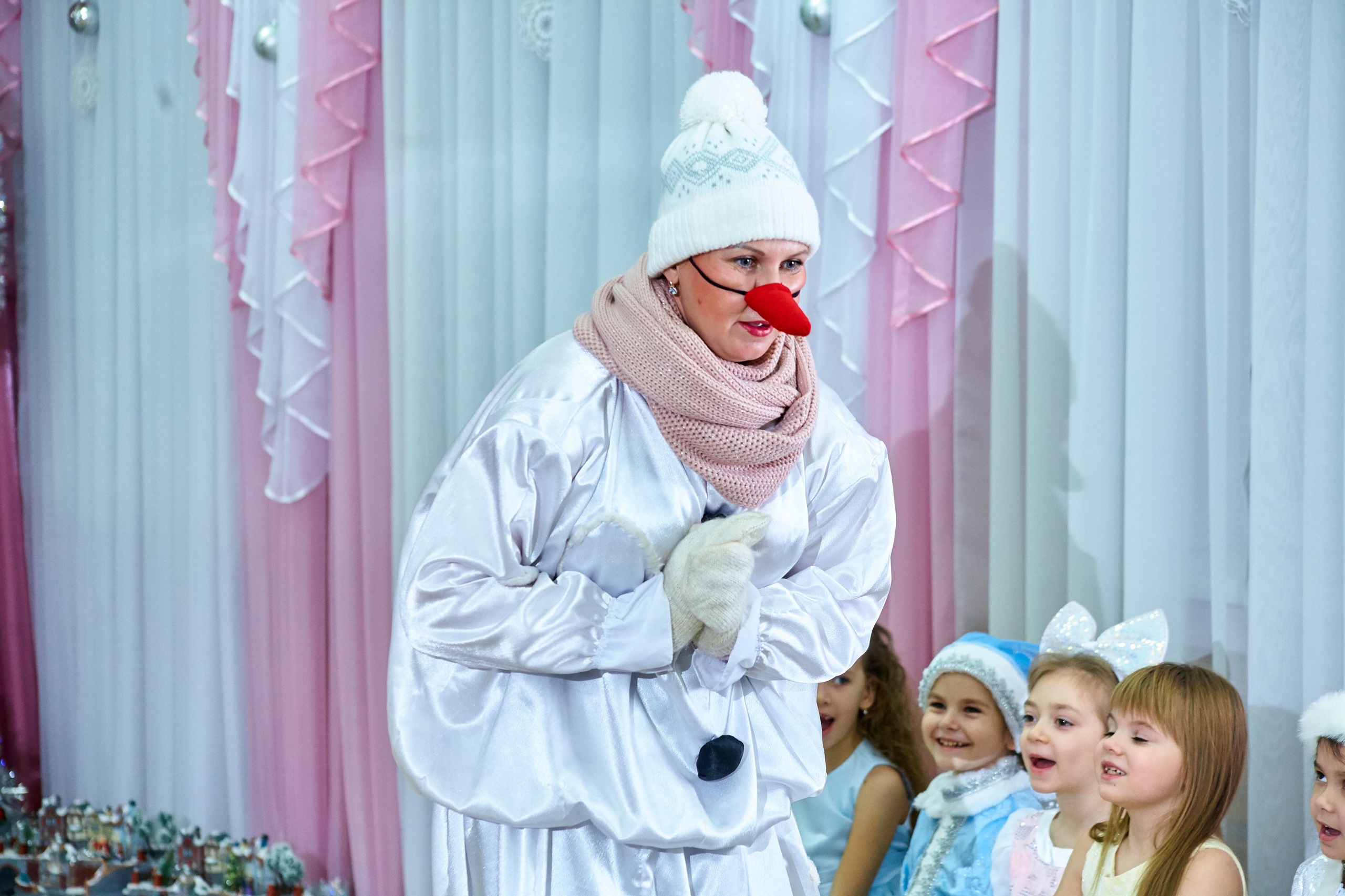 Новогодний утренник. Выпускной альбом Новосибирск