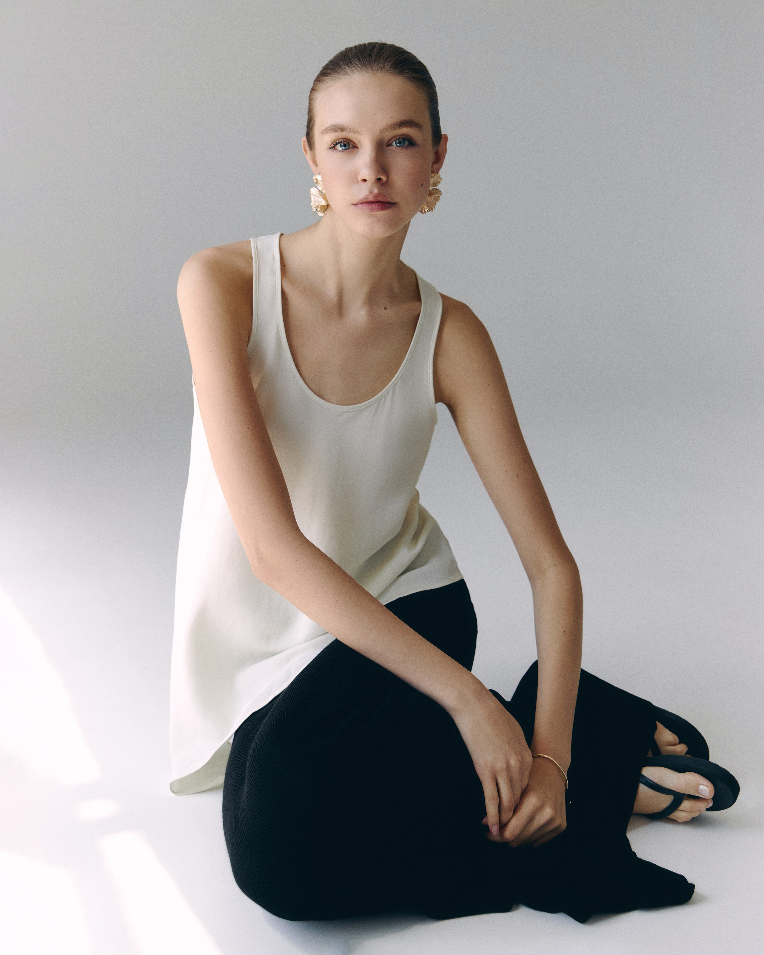 Fashion and model test photographer based in Dubai and Abu-Dhabi