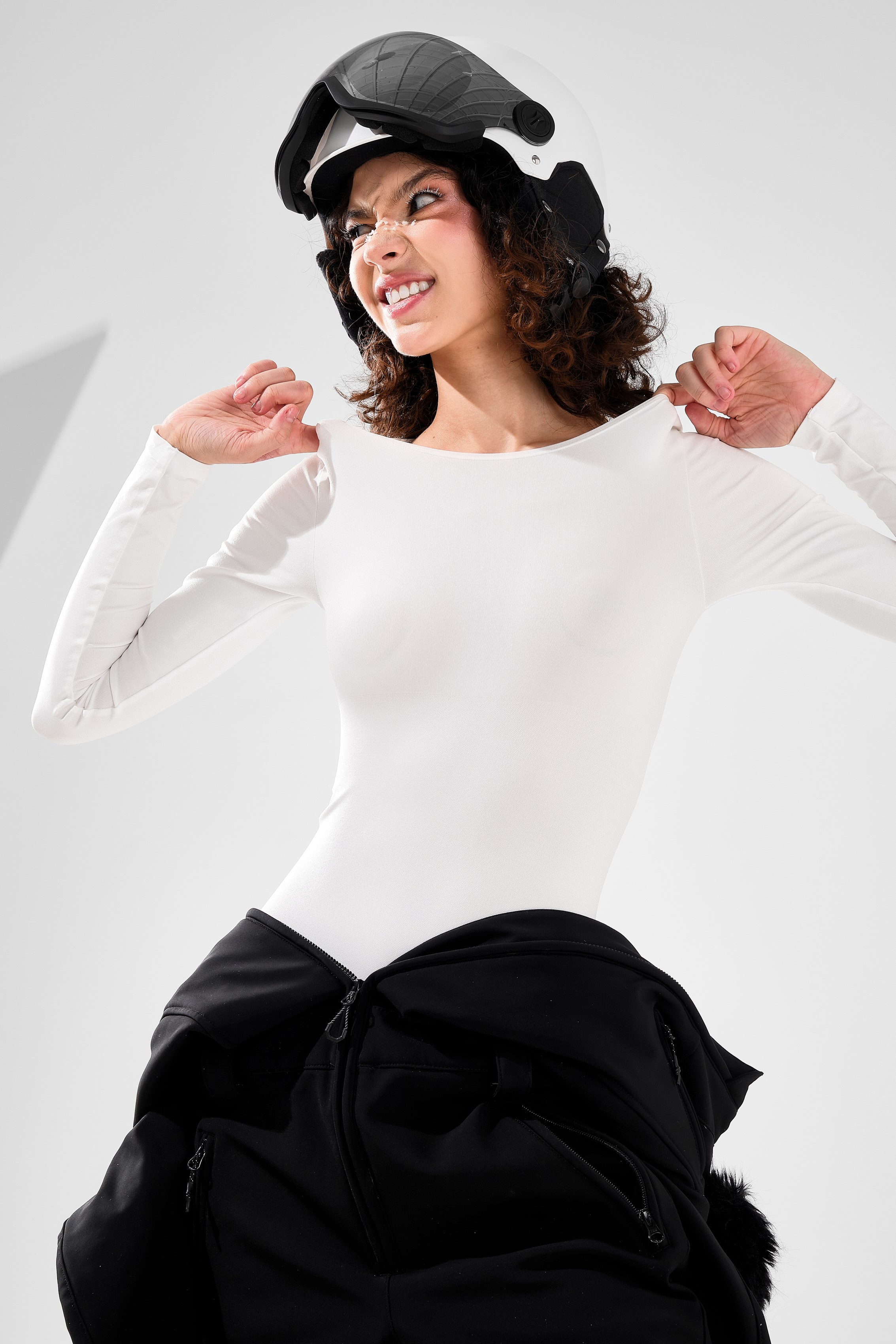 Имиджевая студийная съёмка для бренда Tomyris. Фотограф в Алматы Дмитрий Лукьянов. Предметная и рекламная фотосъёмка товаров