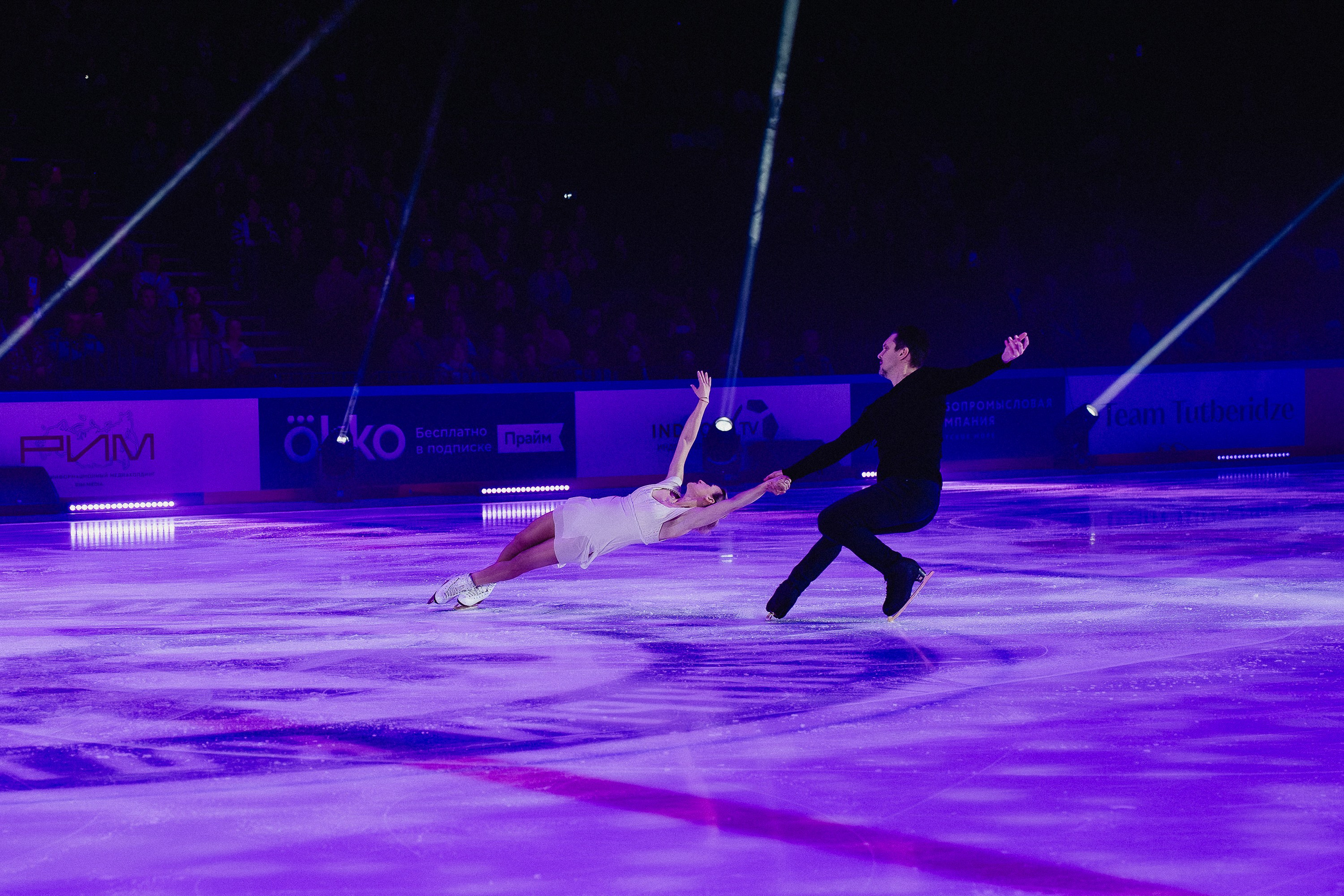 Шоу Этери Тутберидзе в Новосибирске. Воробьева Ксения — Спортивный и танцевальный фотограф Новосибирск