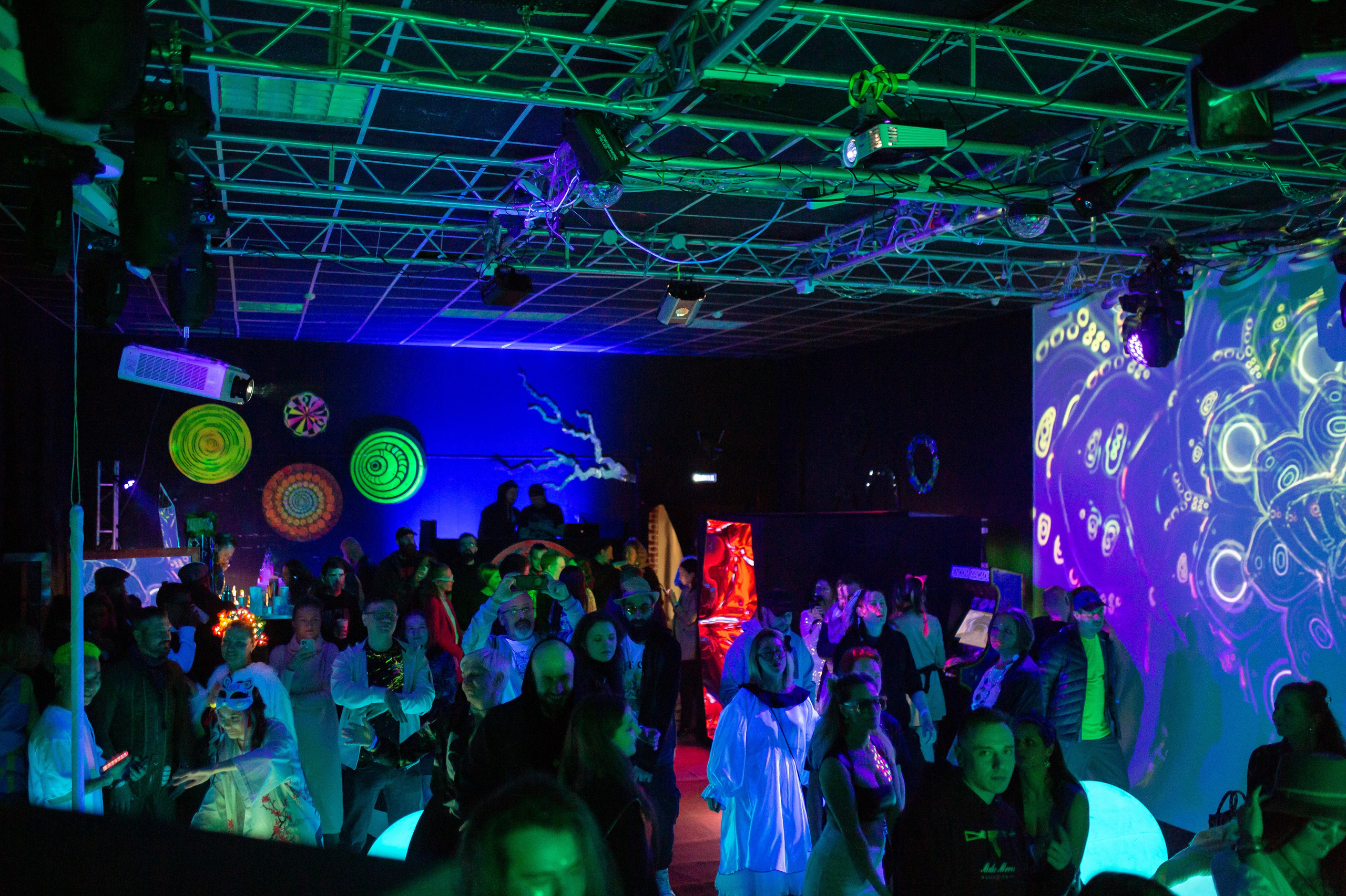 ВАМ И НЕ СНИЛОСЬ. Свадебный фотограф в Москве и Подмосковье Виктор Одинцов