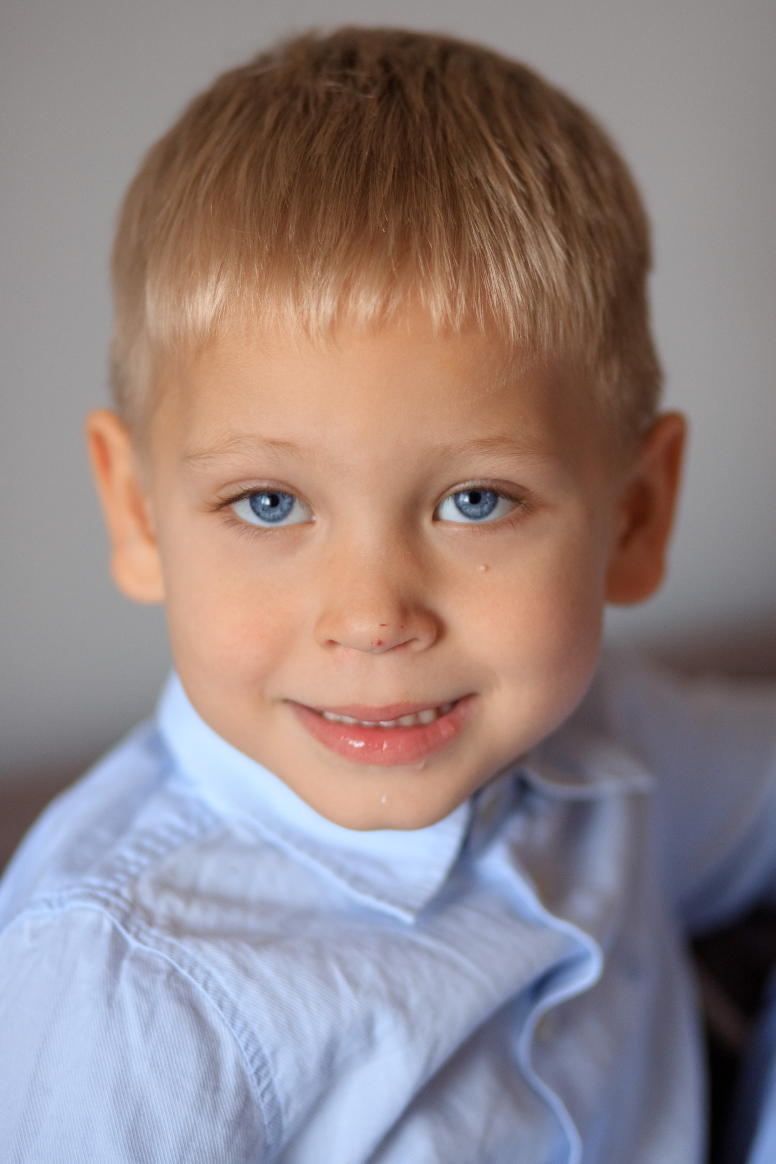 Лера и ее команда. Домашняя фотосессия. Годик Стефану. Семейный и детский фотограф в Краснодаре Лафета Алена