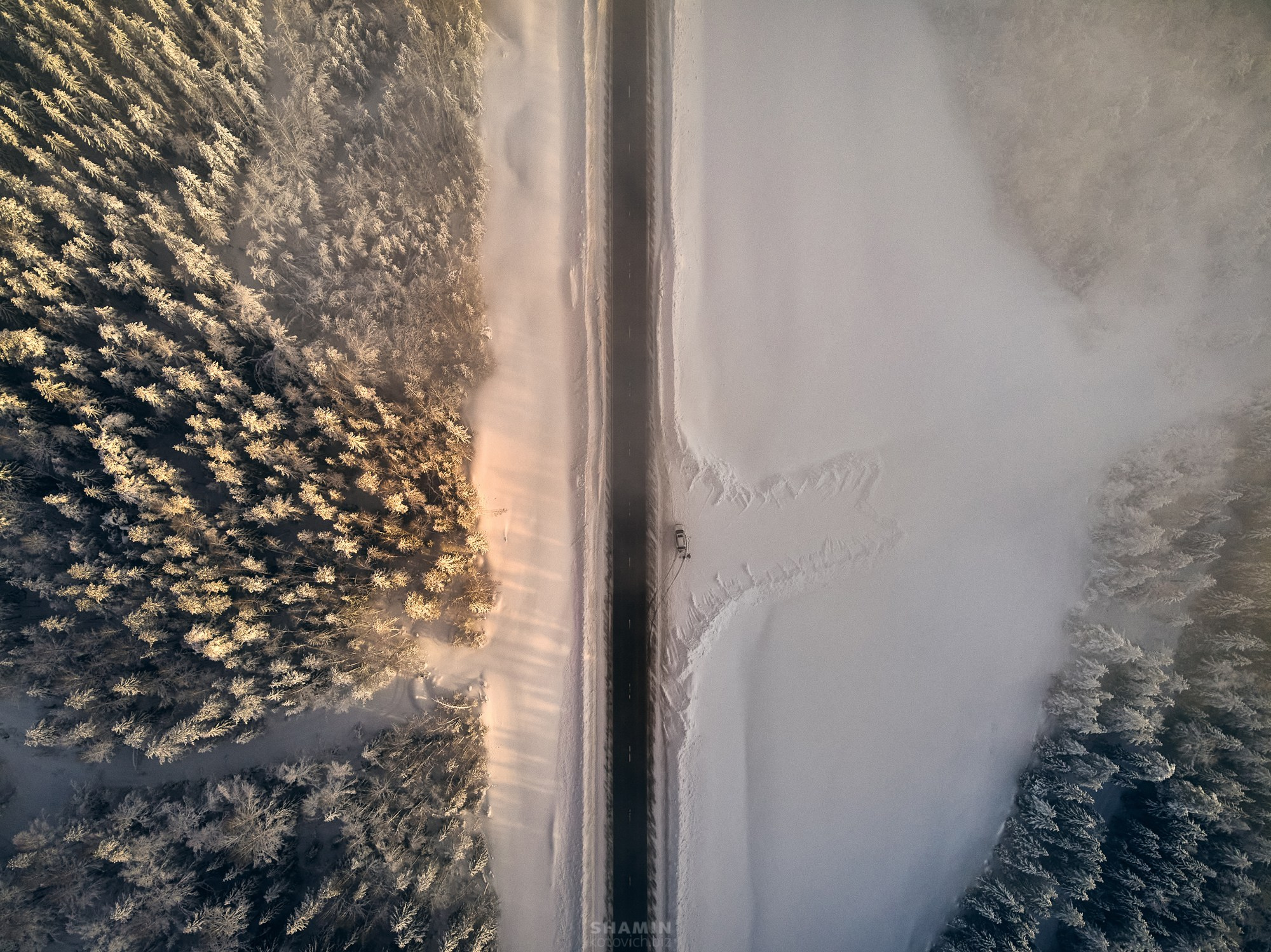 Пейзажи Кольского полуострова — северное сияние, тундра, Баренцево море и горы Хибины. Фотографии дикой природы и северного света на Кольском полуострове. Фотограф Константин Шамин