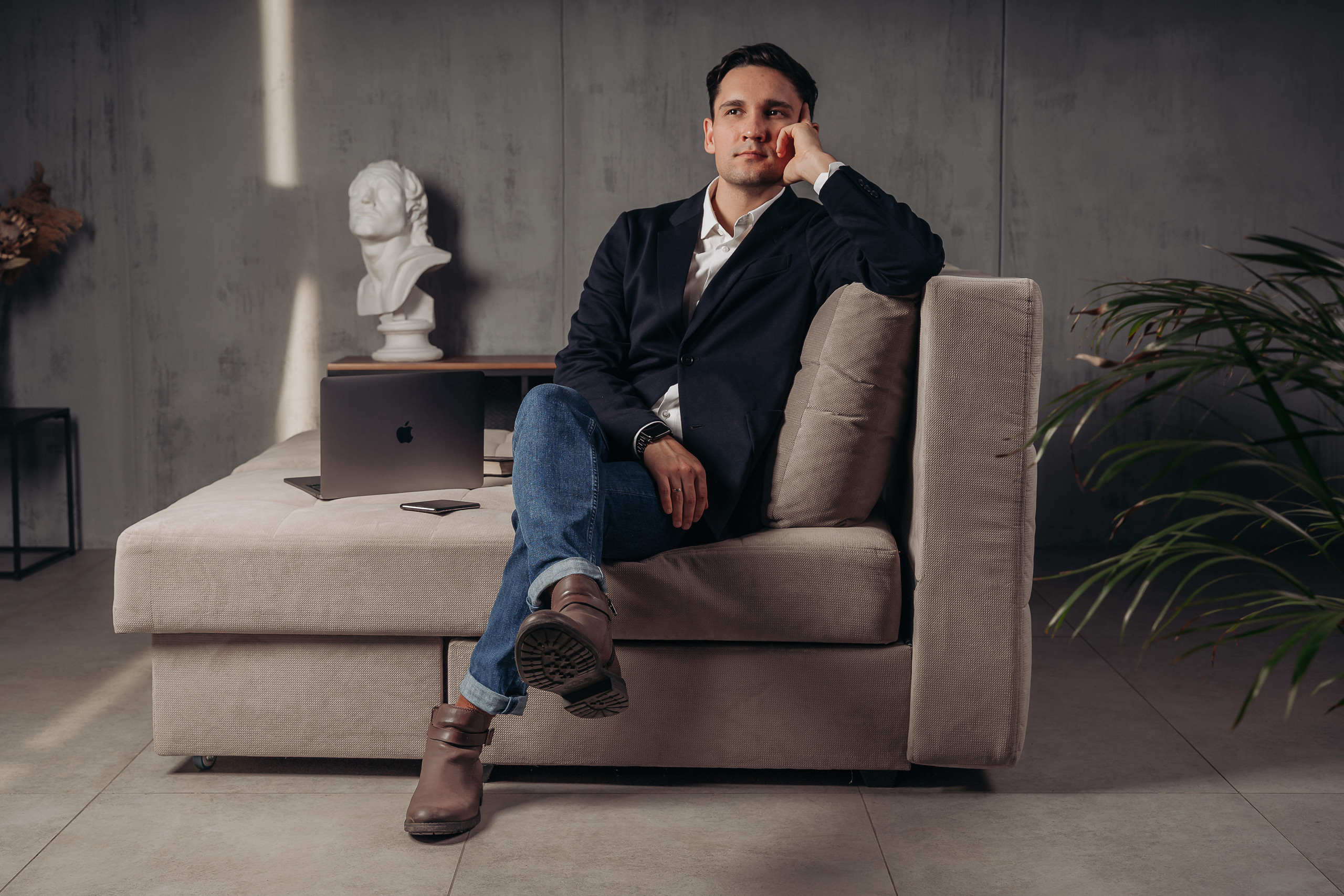 Бизнес фотосессия для мужчины в Москве