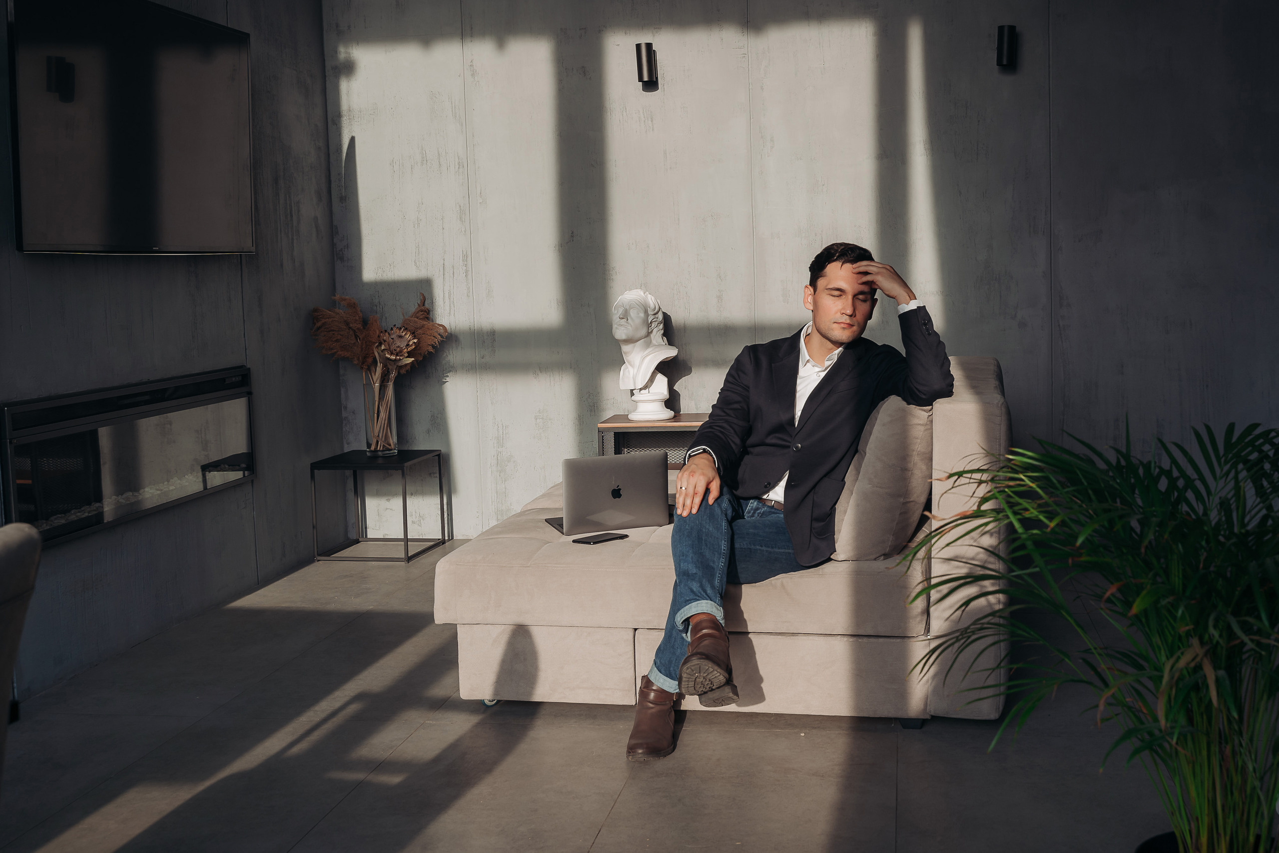 Бизнес фотосессия для мужчины в Москве