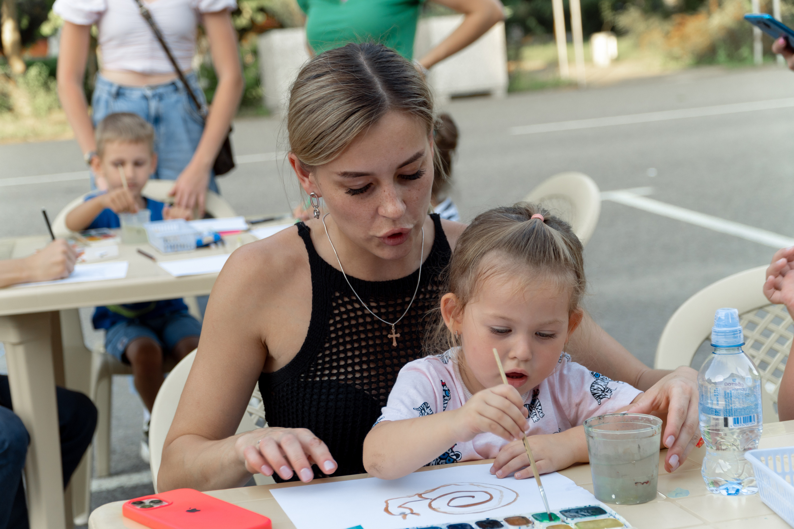 Фестиваль рисунков «Братья наши меньшие». Новотитаровский Дом культуры
