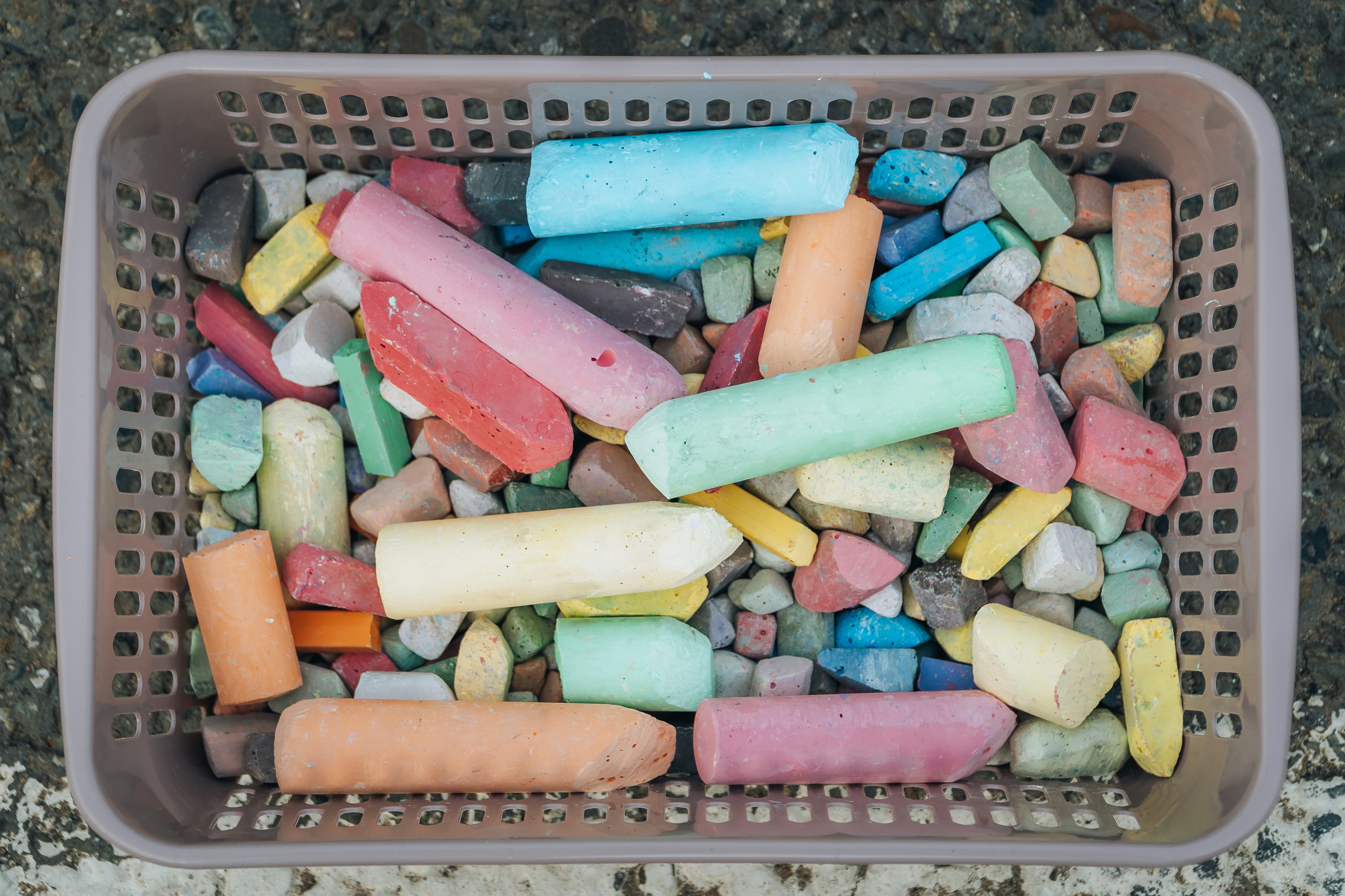 Фестиваль рисунков «Братья наши меньшие». Новотитаровский Дом культуры