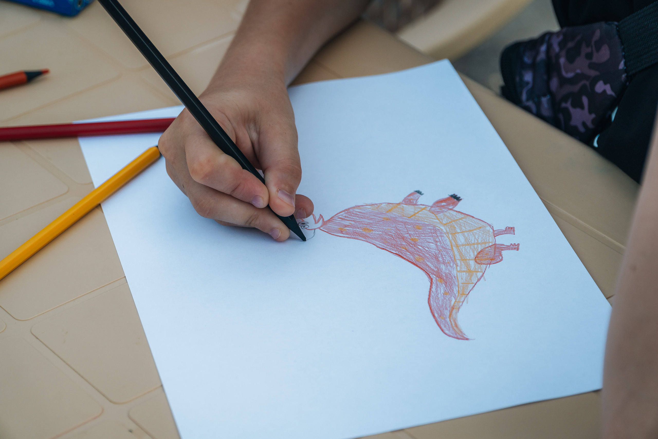 Фестиваль рисунков «Братья наши меньшие». Новотитаровский Дом культуры