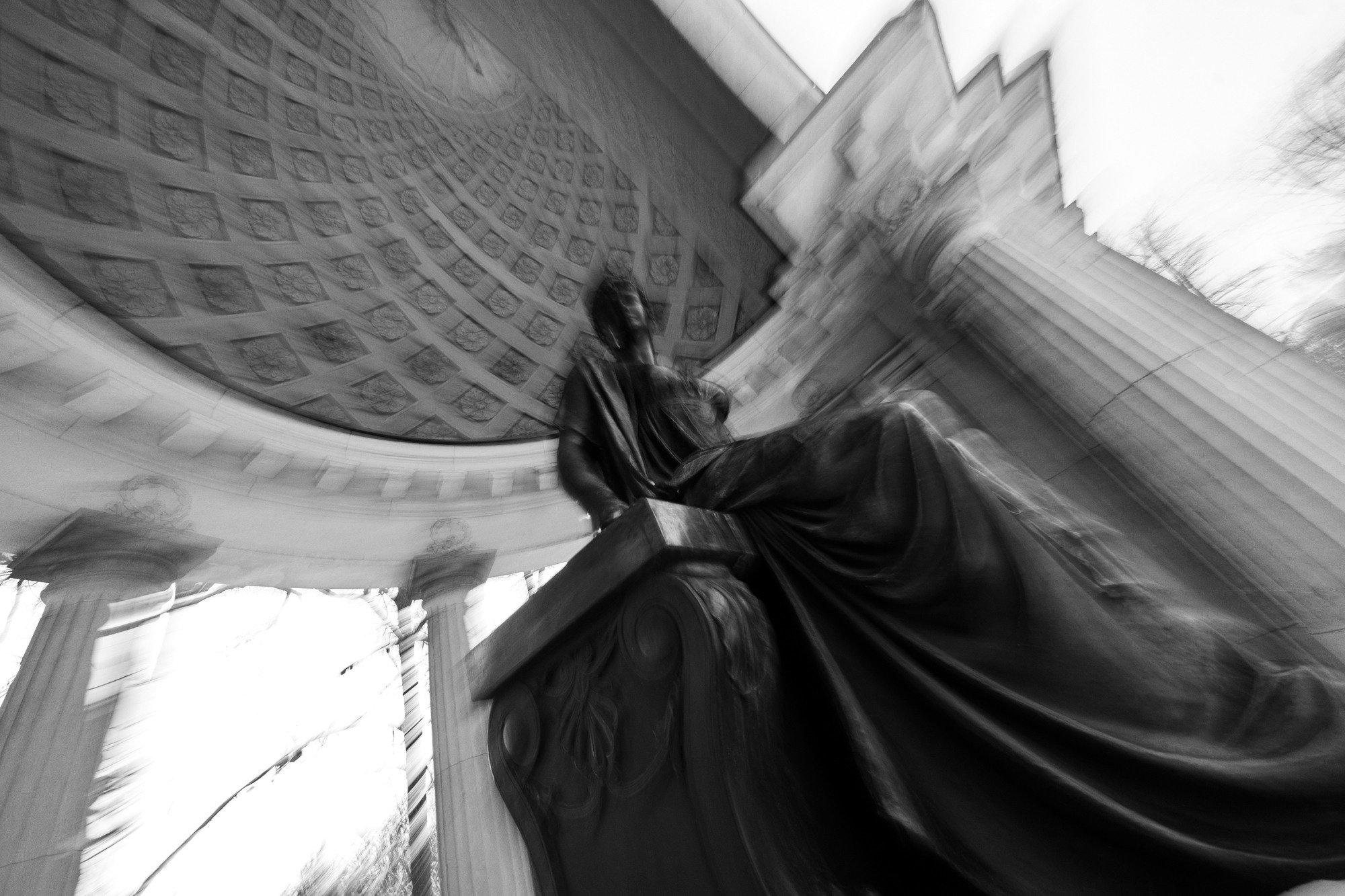 Dreams of Pavlovsk Park. Alla Remizova, photographer