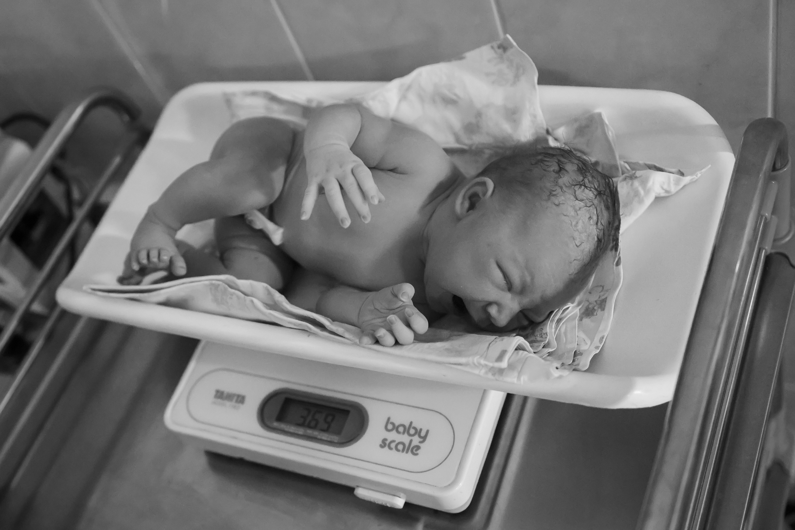 Фото рождения. Яна Кром Фотограф ньюборн в Москве