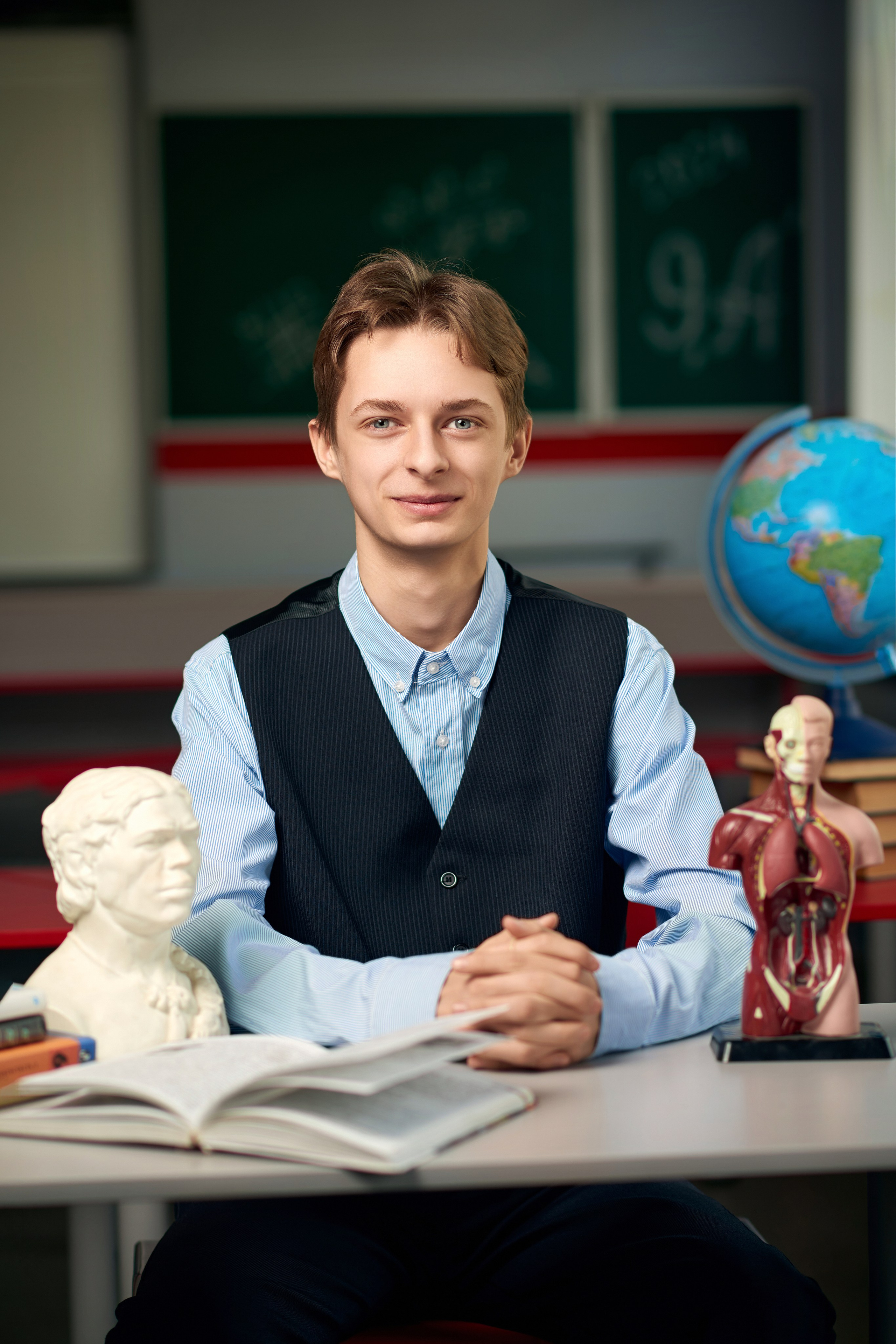 Как создается волшебство выпускных портретов. Школьный фотограф в Туле Владимир Греков. Выпускные альбомы