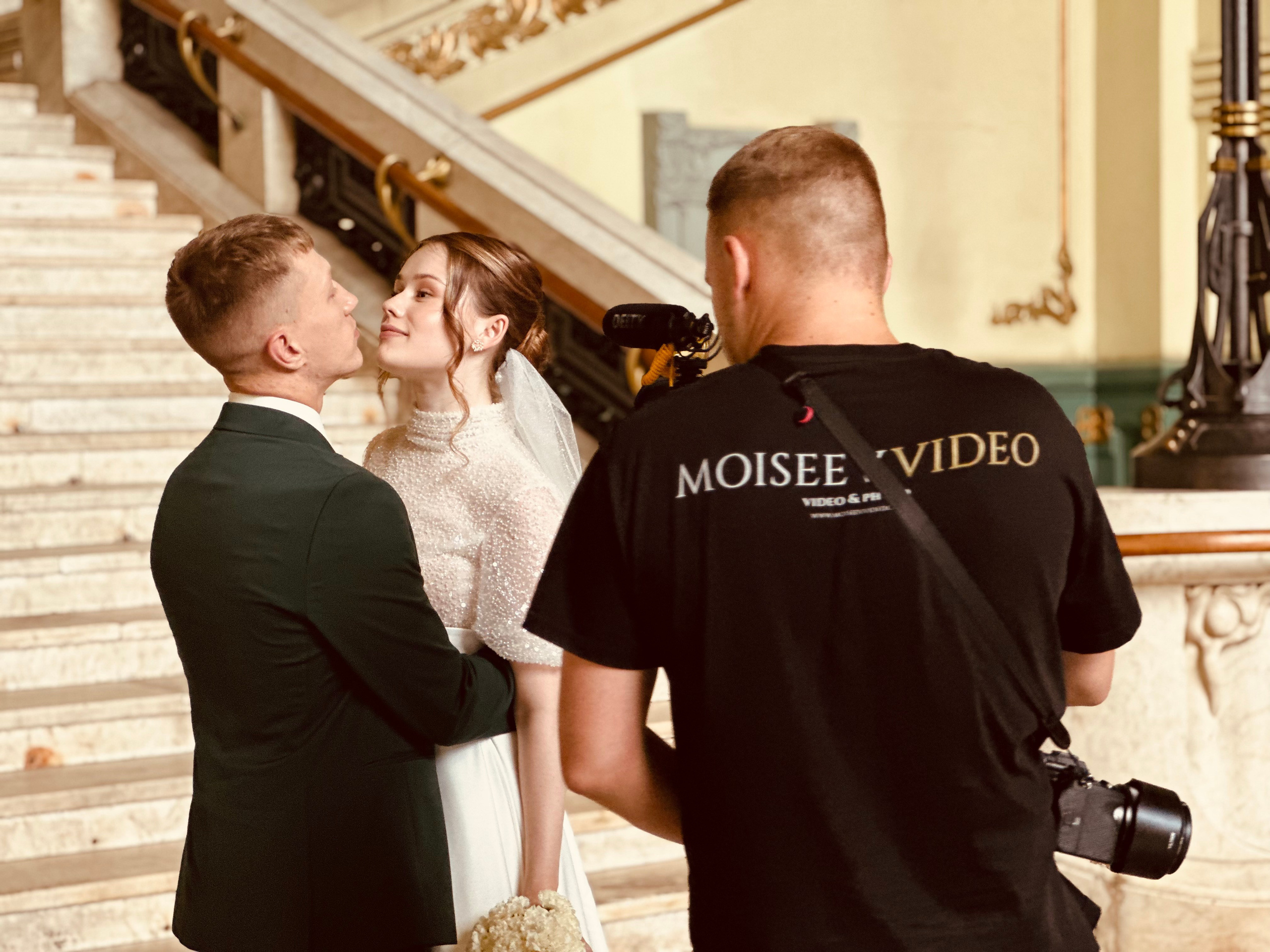 Видеограф фотограф Денис Моисеев в Санкт-Петербурге и Москве