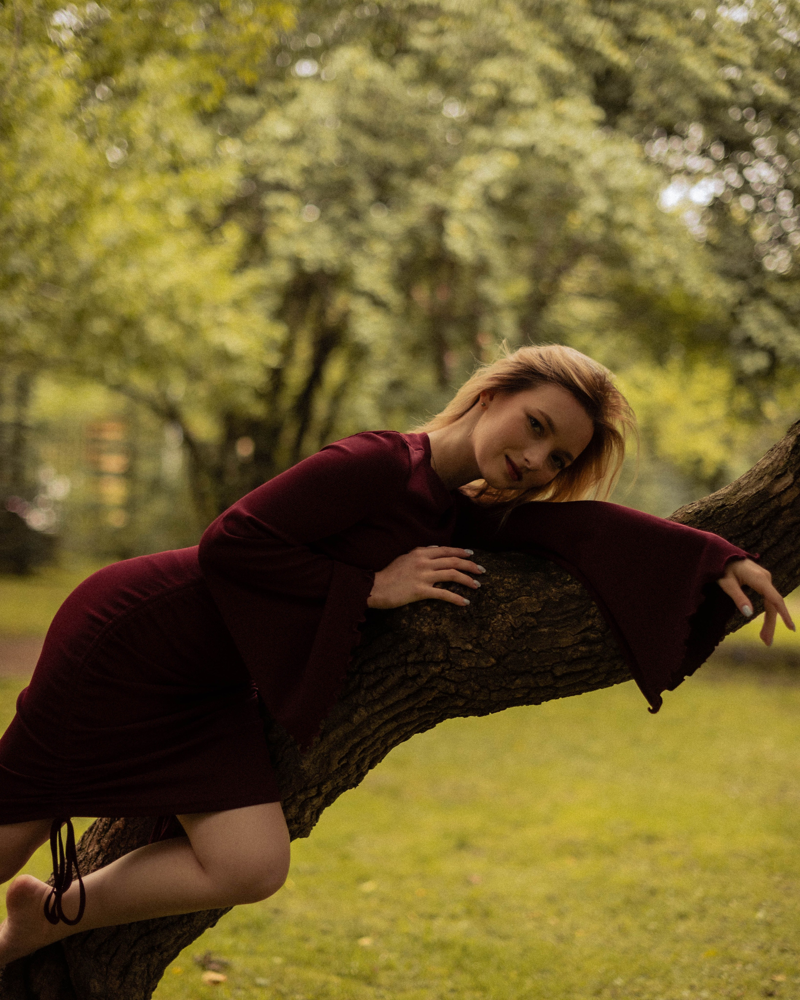 Аня. Женский фотограф. Создатель украшений ручной работы. Модель