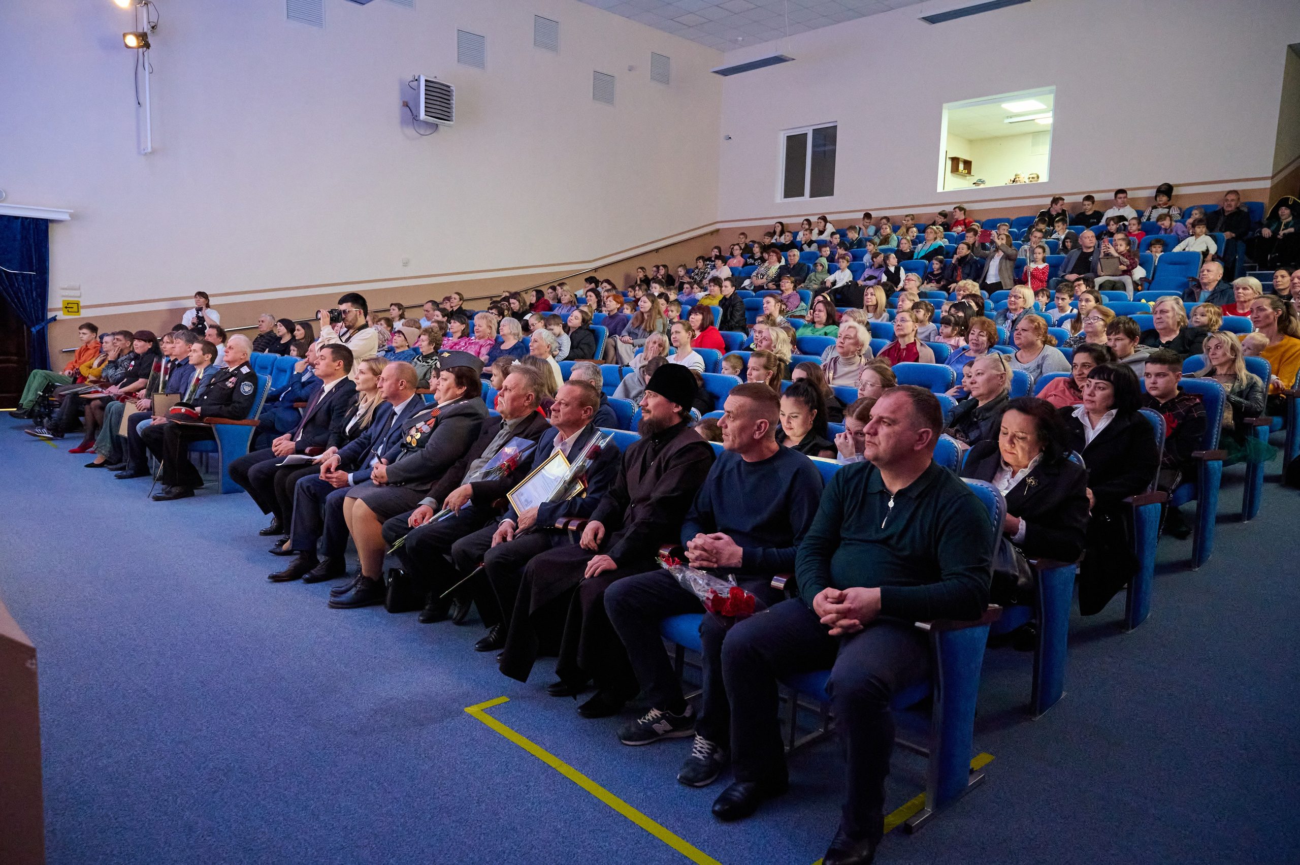 Марьина роща 23 февраля. Жизнь курорта Кабардинка в фотографиях