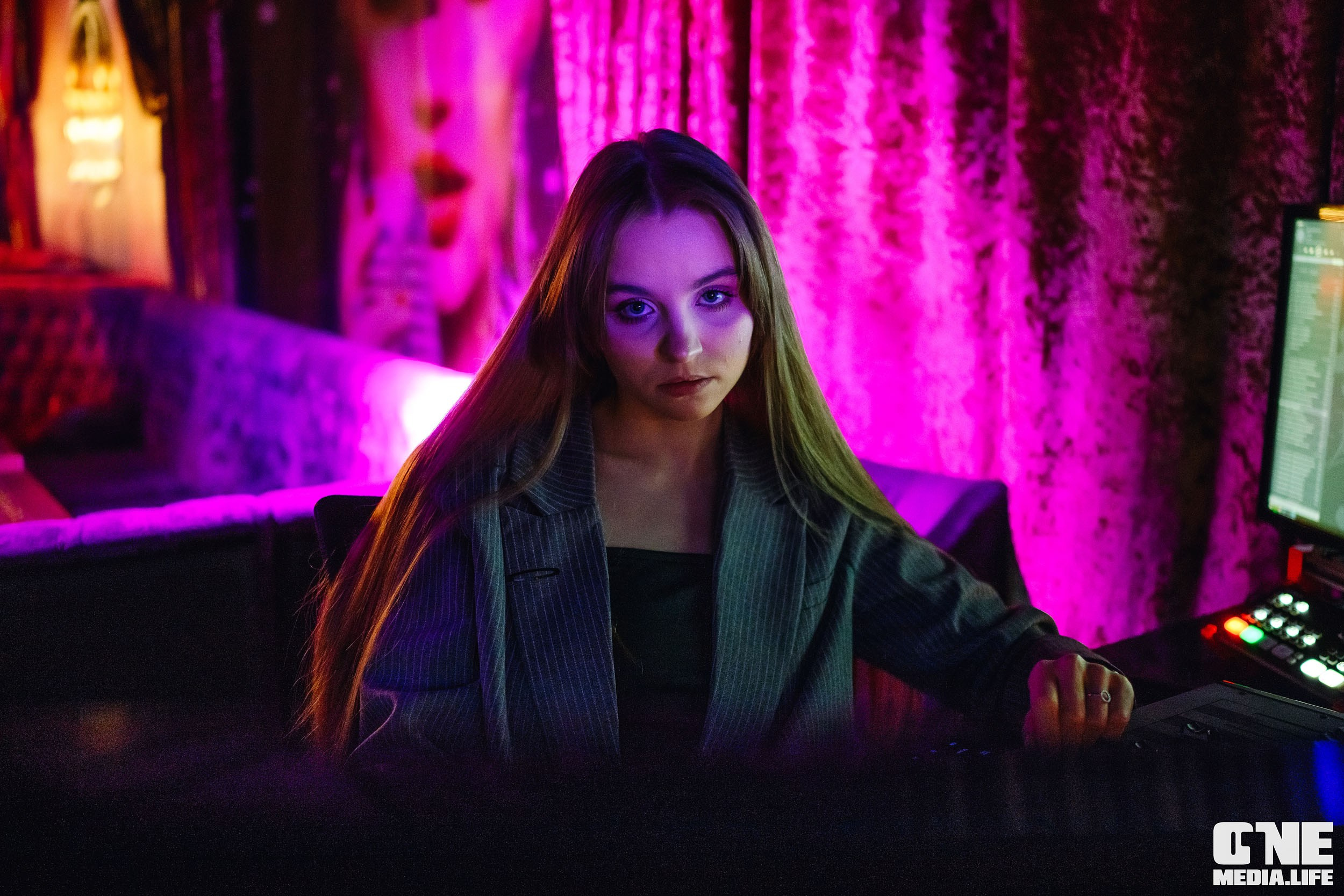 Фотоотчет из караоке-клуба Эйфория. One Media Life: фоторепортажи, фотоотчеты с мероприятий и заведений