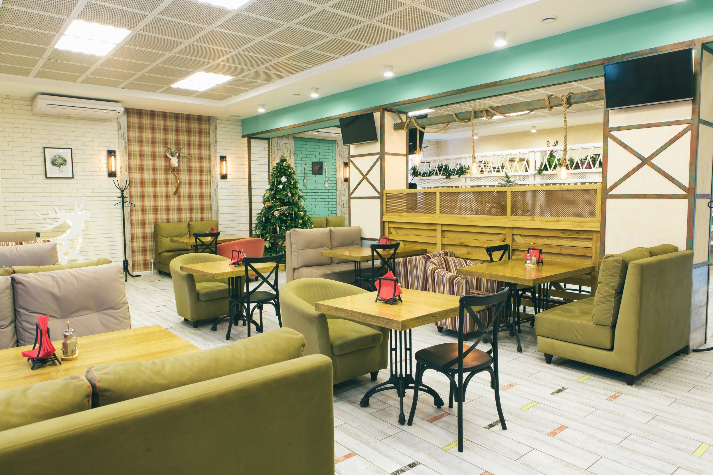 Трапезная «Есенька». Фотограф в Оренбурге. Профессиональный фотограф